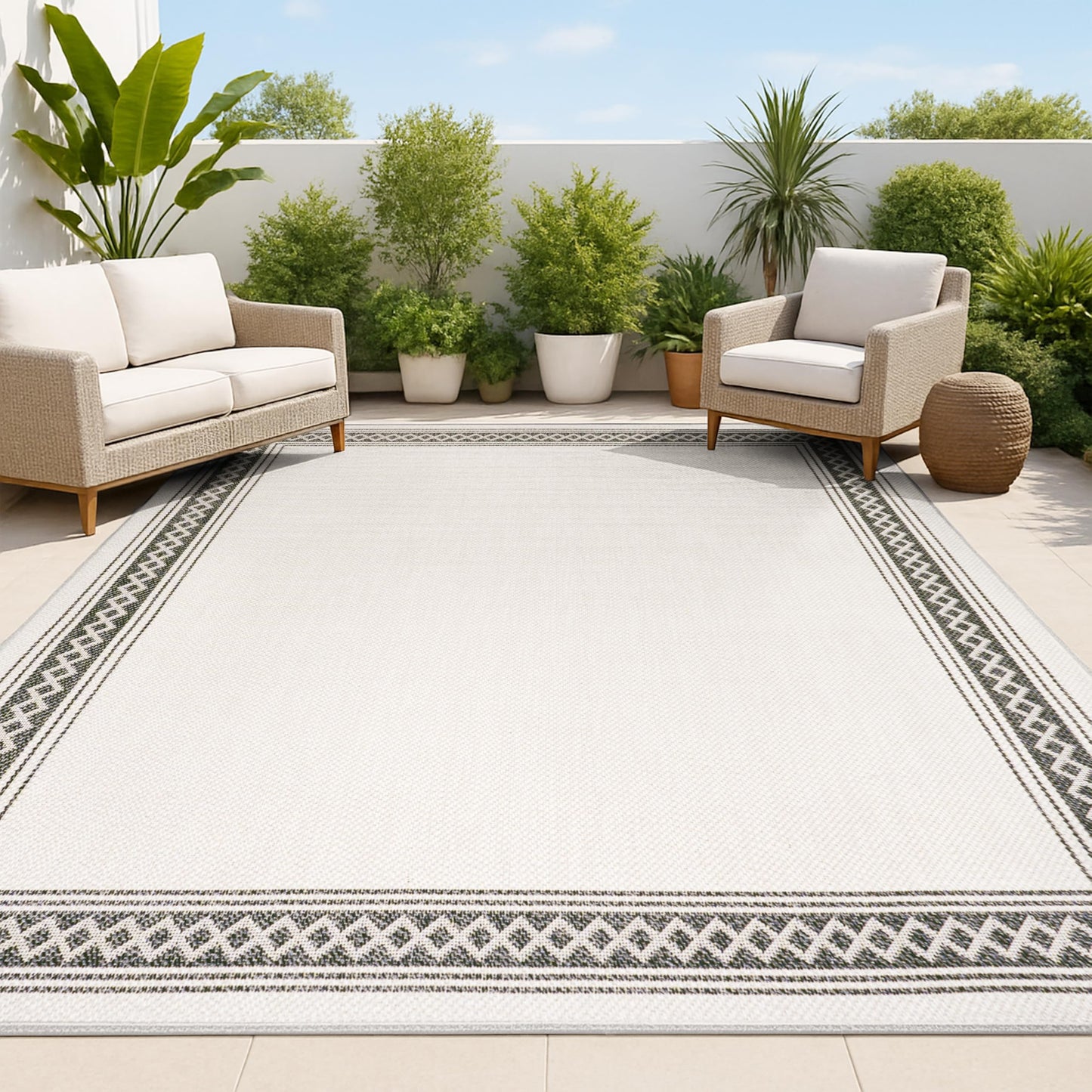 JONATHAN Y Diamond Border Indoor Outdoor Area Rug 4X6 Cream/Black, Lucia Classic for Backyard, Patio, Porch, Easy-Cleaning, High Traffic, Pet-Friendly, Non-Shedding (SMB207B-4)