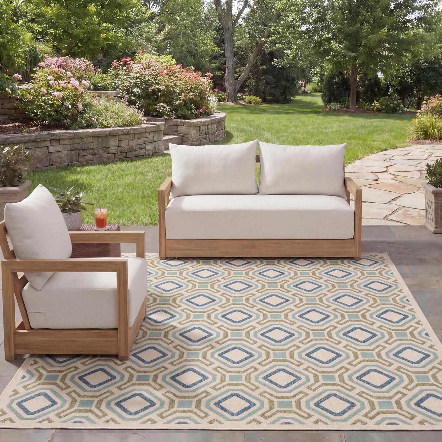SAFAVIEH Washable Rug Outdoor Veranda Collection - 8' x 11', Cream & Green, Non-Shedding & Easy to Clean, Ideal for Patio, Backyard, Mudroom (VER089-0614)