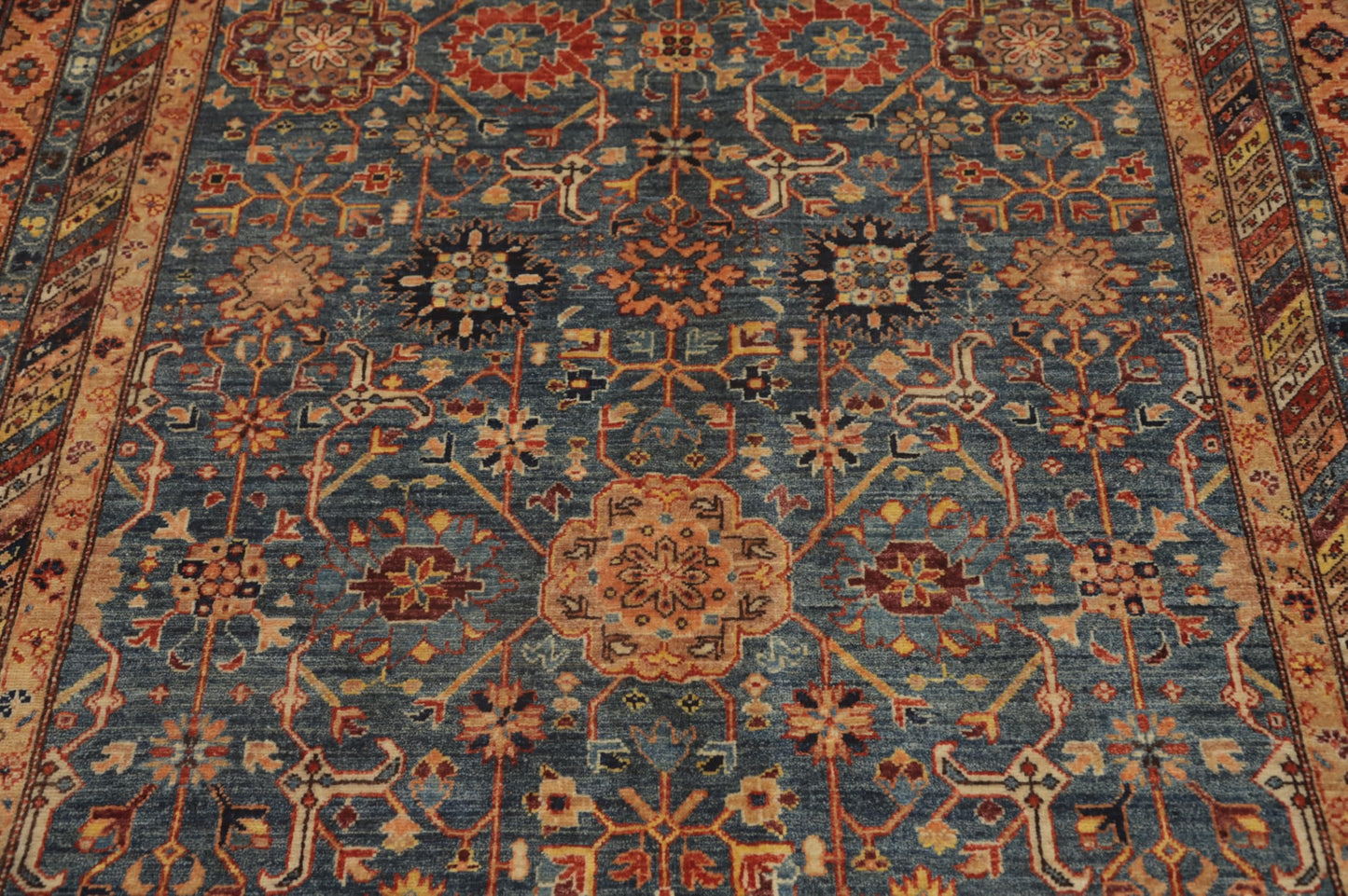 Traditional Collection 7' 11'' X 4' 11'' Rug Rug, All-Over 100% Wool Carpet for Home Décor, Foyer and Hallway