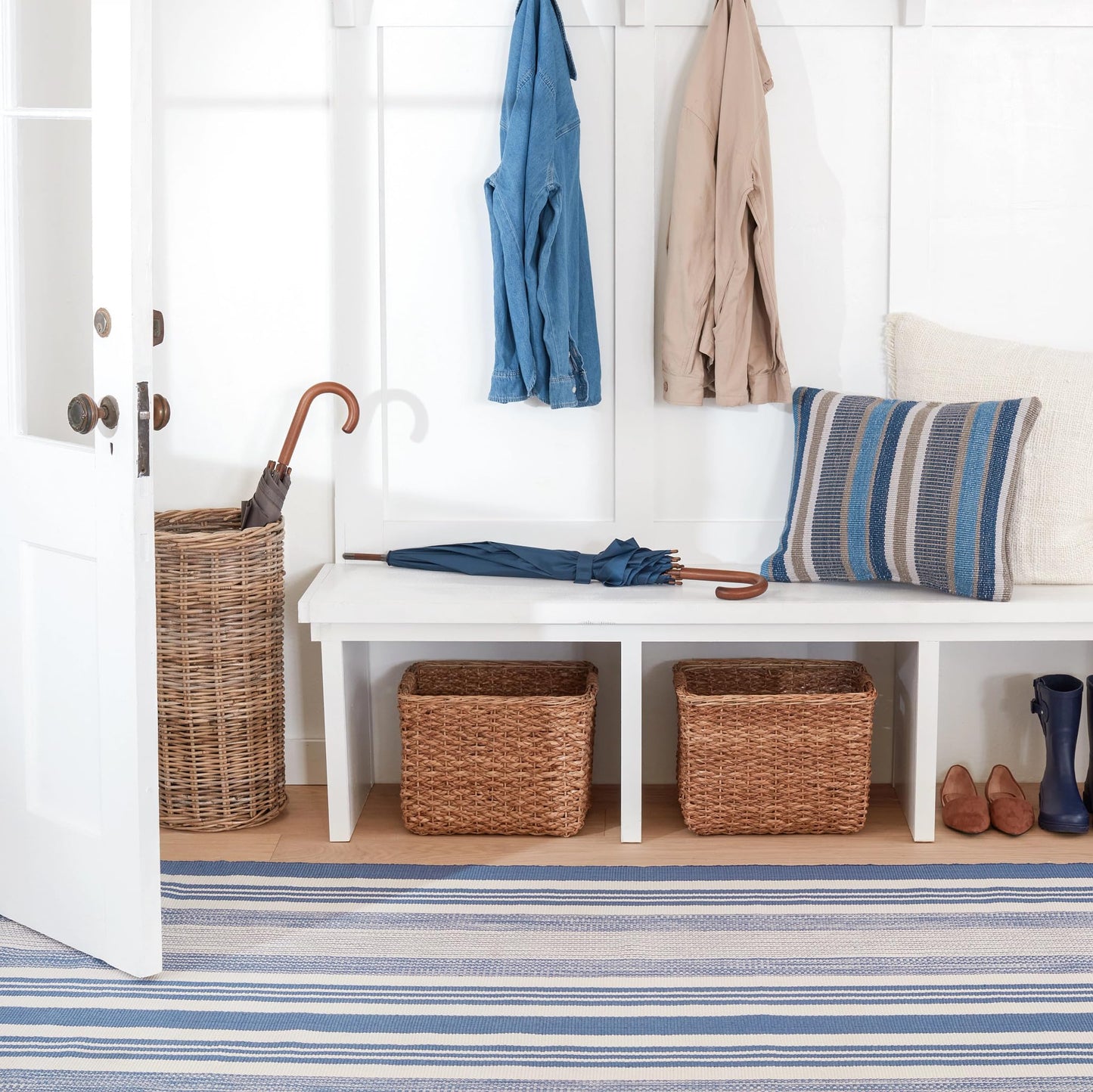 Dash & Albert Quincy Stripe Denim Handwoven Indoor/Outdoor Rug, 2 X 3 Feet, Blue/Ivory Stripe Pattern - Premium Luxury Hotel Quality Soft Breathable Hypoallergenic Machine Washable Easy Care All