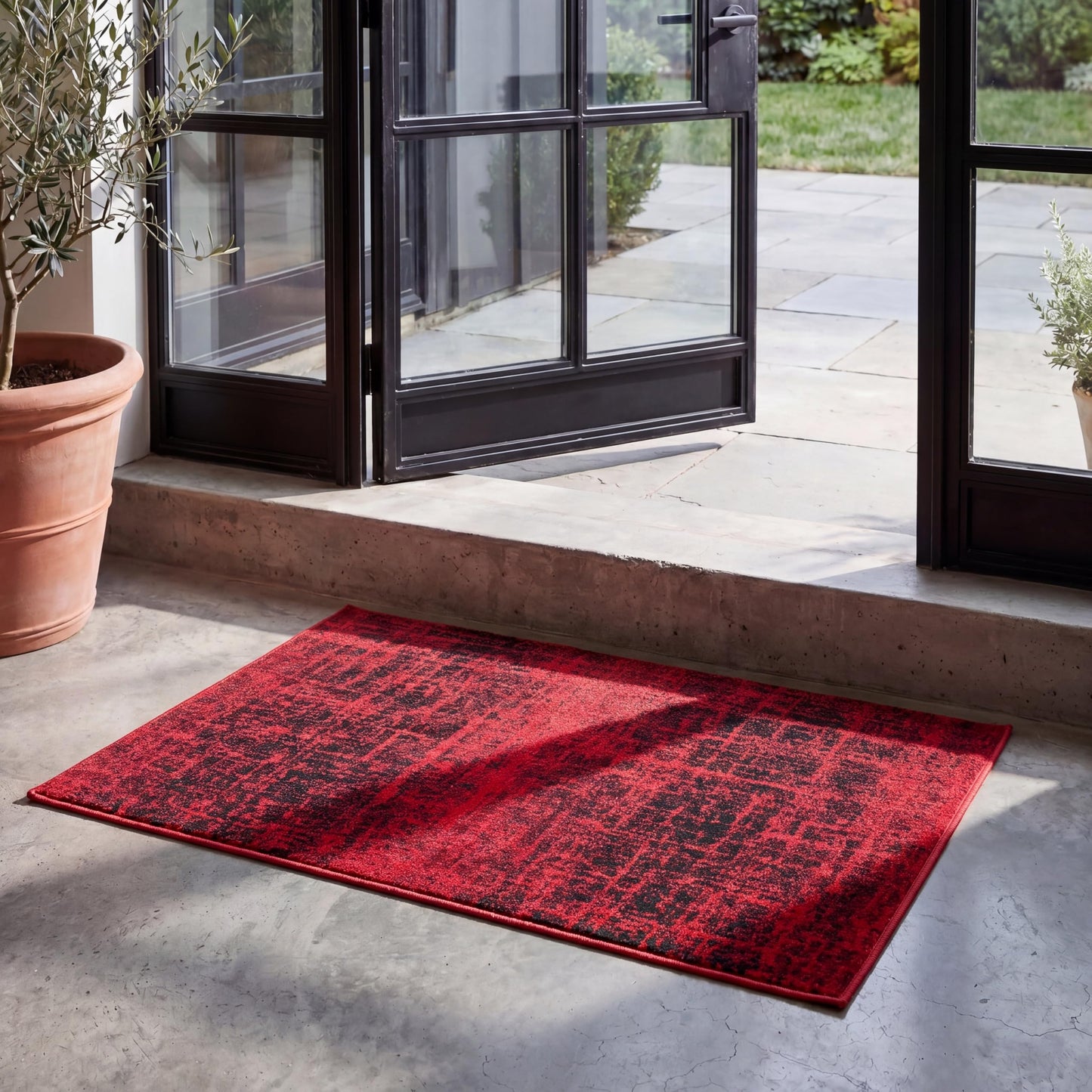 SAFAVIEH Adirondack Collection Accent Rug - 3' x 5', Red & Black, Modern Abstract Design, Non-Shedding & Easy Care, Ideal for High Traffic Areas in Entryway, Living Room, Bedroom (ADR116F)