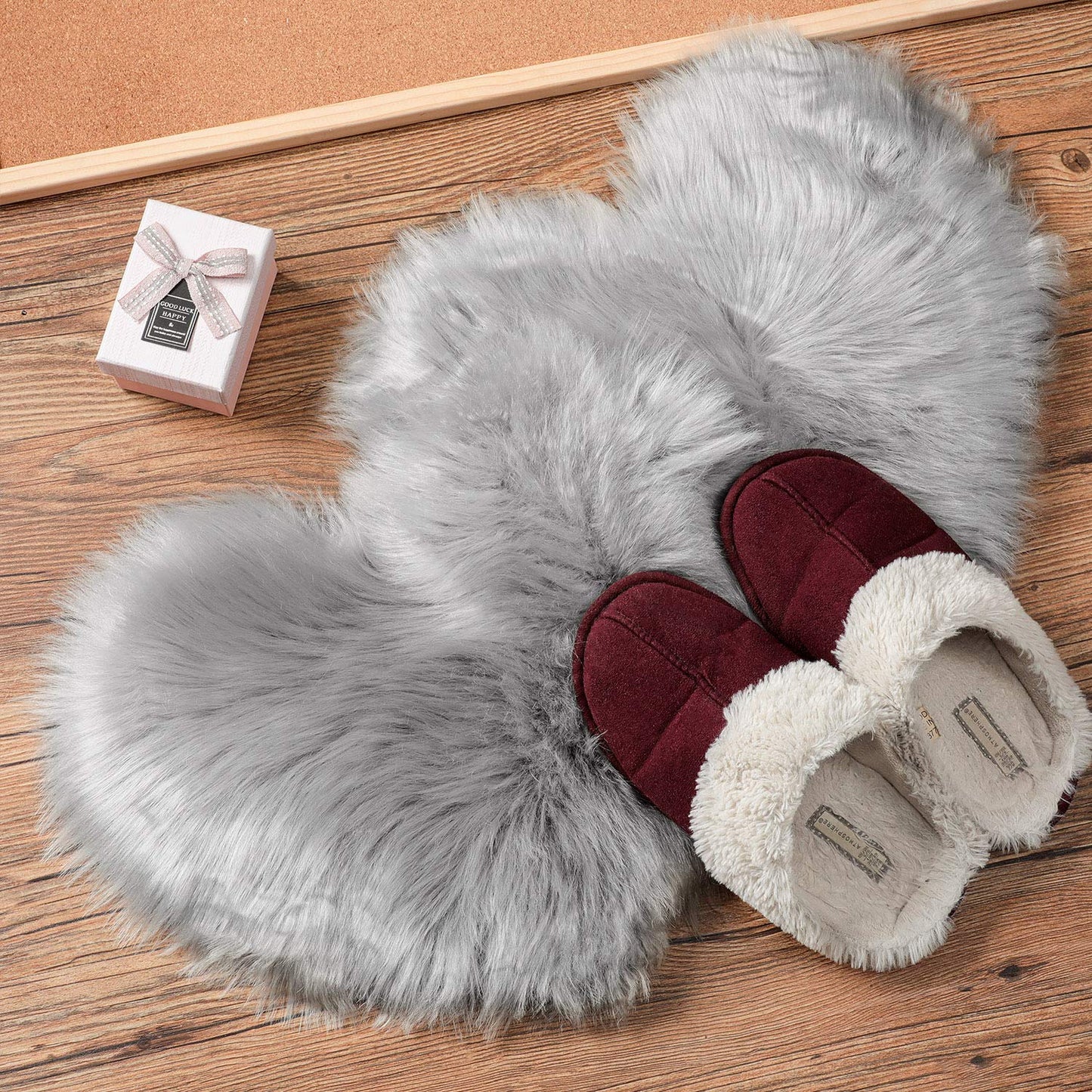 Mudder Heart Shaped Faux Fur Rug, Fluffy Photo Background Props for Product Photography, Nail Art, Jewelry Display, Decorative Soft Rugs for Bedroom, Home, 12 x 16 Inch(Gray)