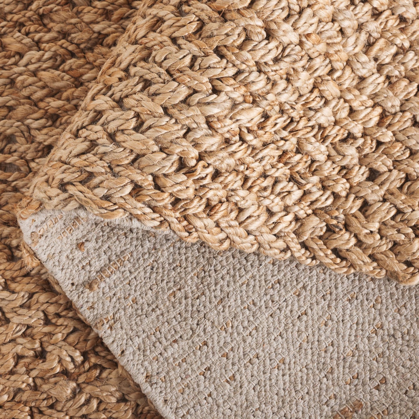 SAFAVIEH Natural Fiber Collection Area Rug - 4' x 6', Natural, Geometric Design, Ideal for High Traffic Areas in Living Room, Bedroom, Dining (NFB876A)