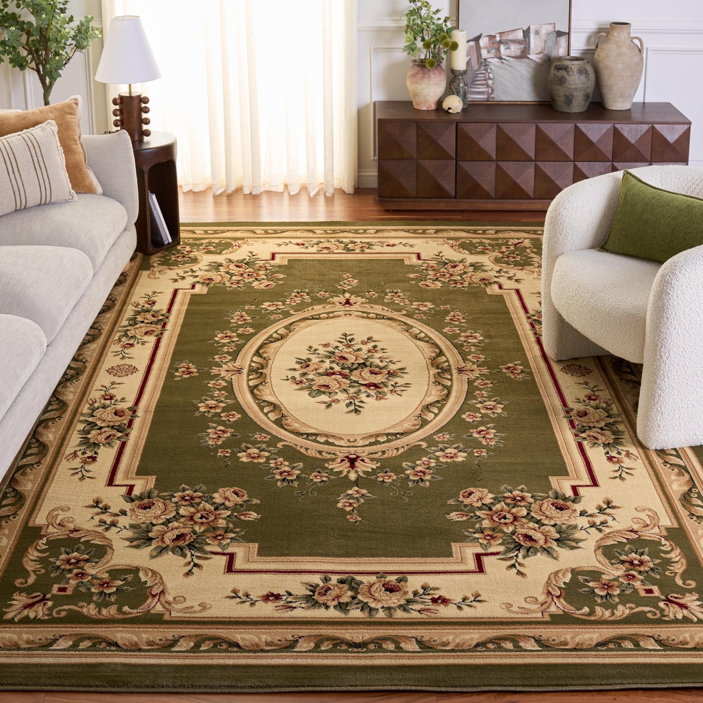 SAFAVIEH Lyndhurst Collection Area Rug - 8' x 11', Sage & Ivory, Traditional European Medallion Design, Non-Shedding & Easy Care, Ideal for High Traffic Areas in Living Room, Bedroom (LNH218B)