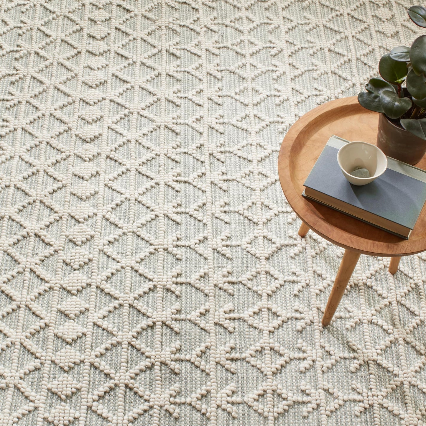 Dash & Albert Pembrook Desert Sage Handwoven Wool Rug, 2 X 3 Feet, Green Geometric Pattern - Premium Luxury Hotel Quality Soft Breathable Hypoallergenic Machine Washable Easy Care All Season