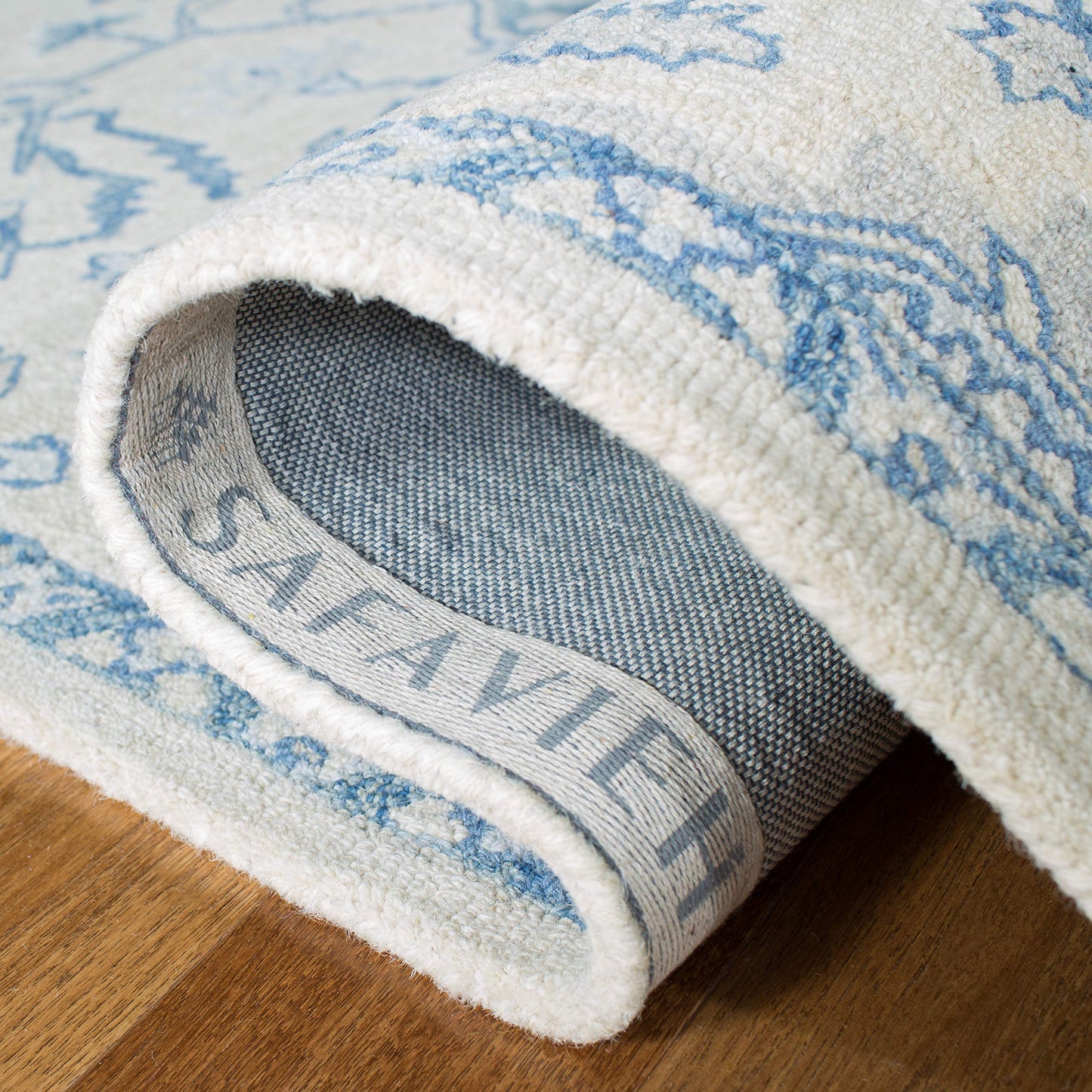 SAFAVIEH Area Rug 8x10 - Micro-Loop Collection - Large - Ivory & Blue, Handmade Wool, Shabby Chic Design, Ideal for Living Room, Bedroom, Office, Dining Space (MLP503G)