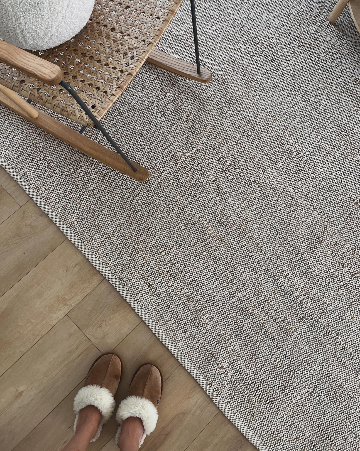 FRELISH DECOR Handwoven Jute Blend Cotton Area Rug- Natural Yarn- Contemporary Farmhouse Decor- Rustic Nautical Rugs for Bedroom Living Room (3'x5')