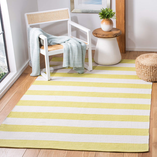 SAFAVIEH Montauk Collection Area Rug - 4' x 6', Green & Ivory, Handmade Flatweave Cotton, Woven Texture, Farmhouse Stripe Pattern, Ideal for Living Room, Bedroom, Dining Space (MTK712E)