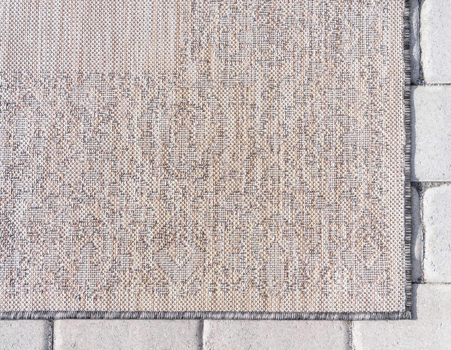 Unique Loom Outdoor Border Collection Area Rug - Floral Border (6' 1" x 9' Rectangle, Charcoal Gray/ Beige)
