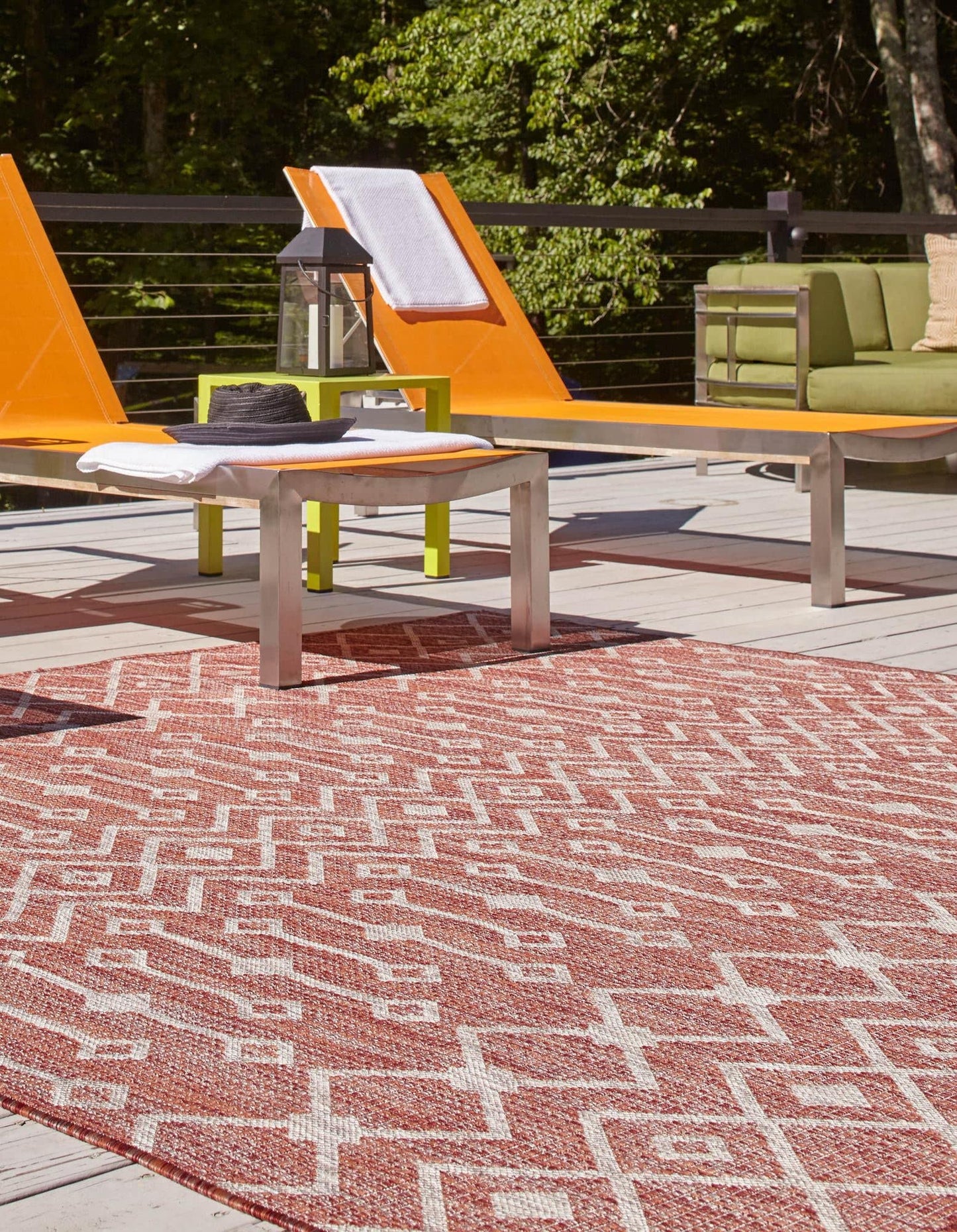 Unique Loom Outdoor Trellis Collection Area Rug - Tribal Trellis (7' 10" Square, Rust Red/ Ivory)