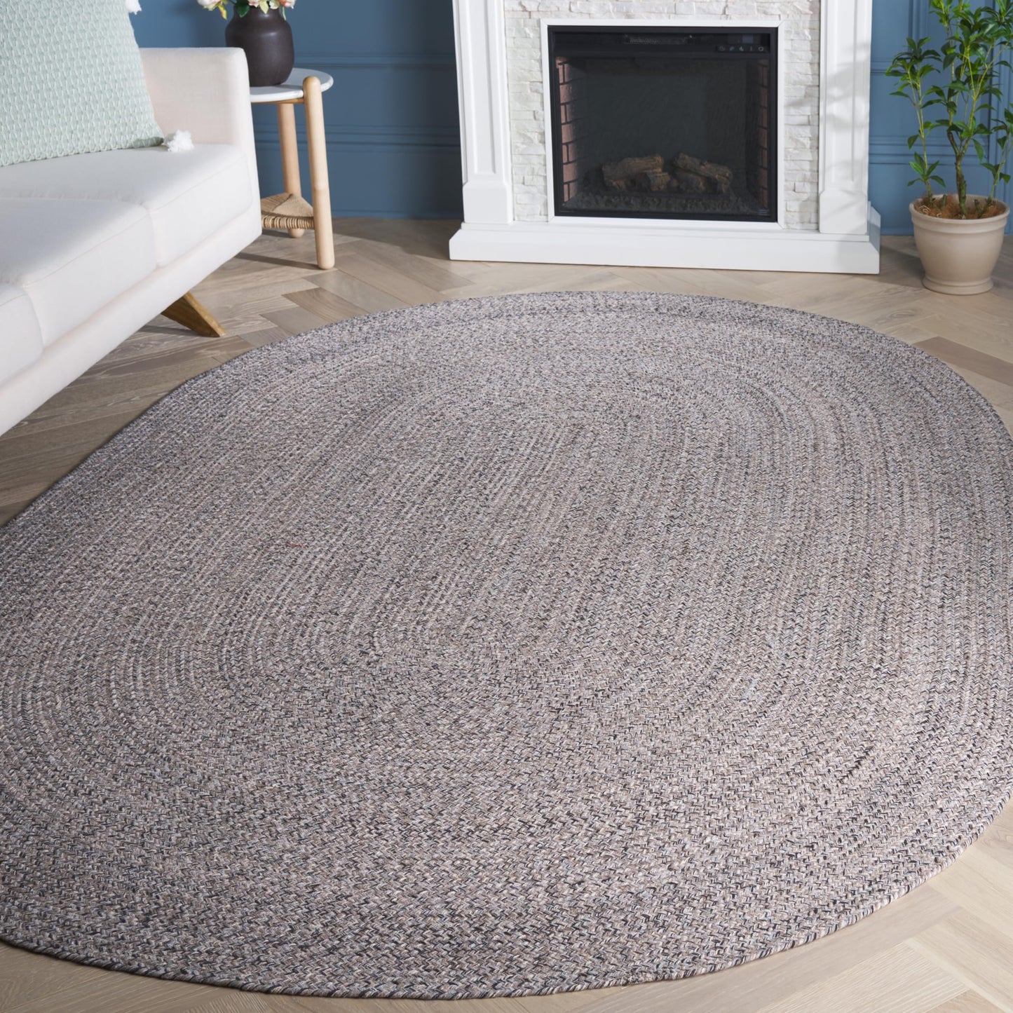 SAFAVIEH Braided Oval Rug 6x9, Ivory & Steel Grey BRD256A