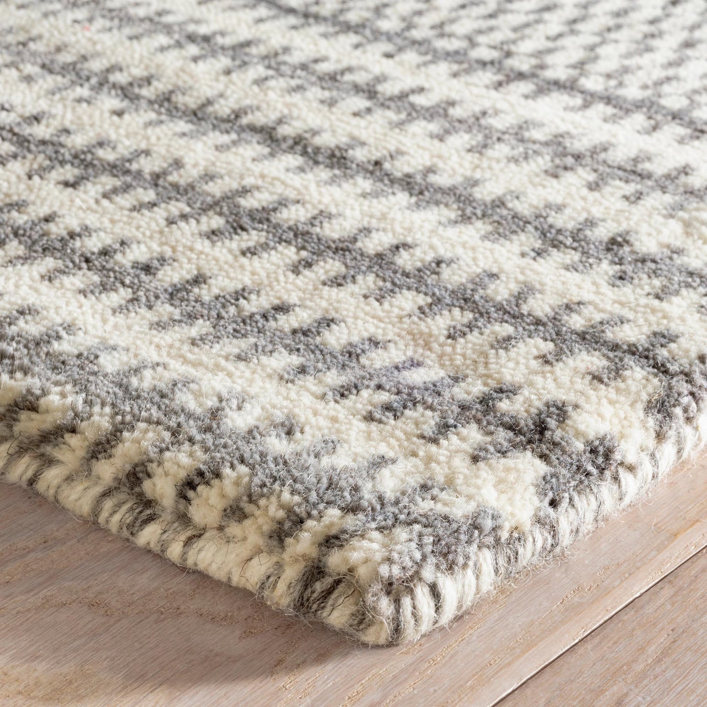 Dash & Albert Tracks Grey Hand Loom Knotted Wool Rug, Runner-2.5 X 8 Feet, Grey Geometric Pattern - Premium Luxury Hotel Quality Soft Breathable Hypoallergenic Machine Washable Easy Care All