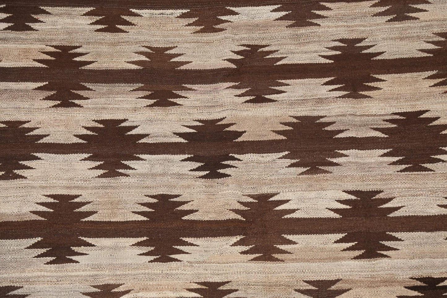 Rug Source Southwestern Collection, 5x6 Kilim Rug, Hand Woven Beige & Ivories Tribal Rug, Oriental 100% Wool Carpet for Foyer, Entryway and Hallway