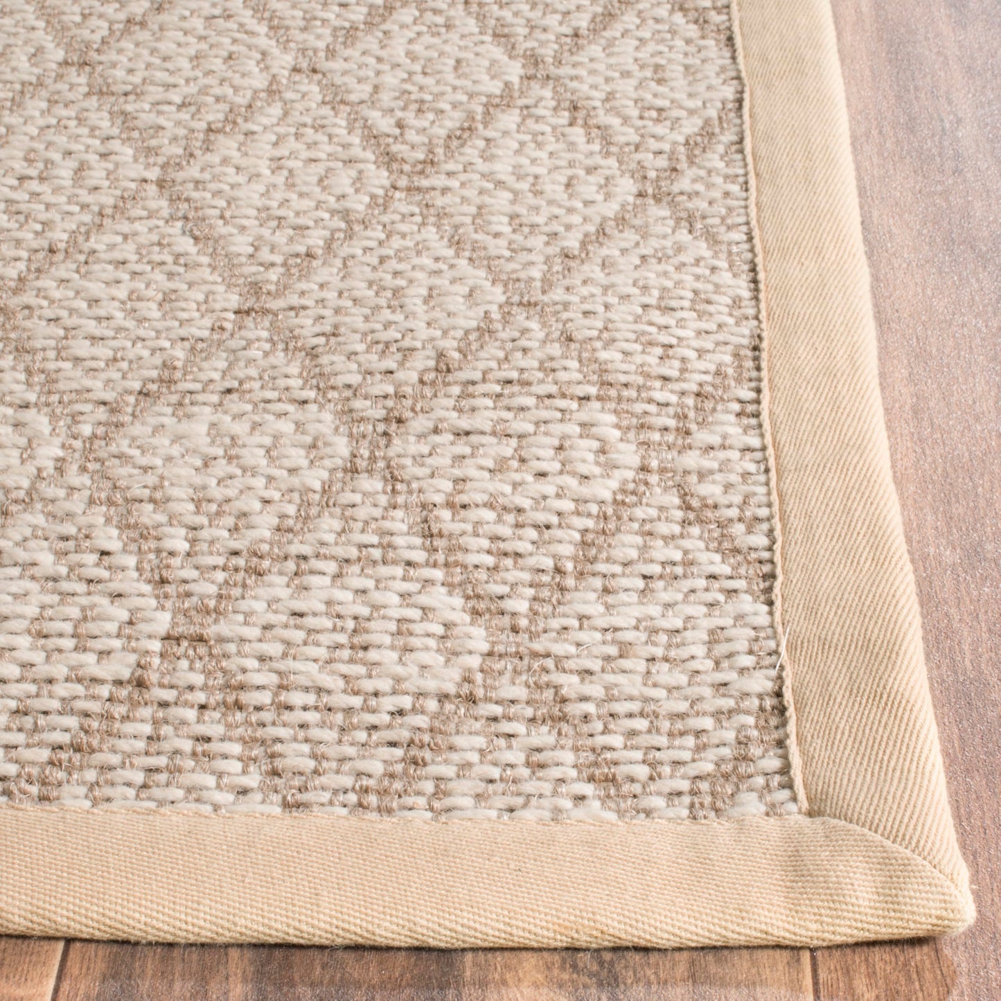 SAFAVIEH Natural Fiber Collection Accent Rug - 4' x 6', Natural, Handmade Jute, Ideal for High Traffic Areas in Entryway, Living Room, Bedroom (NF460A)