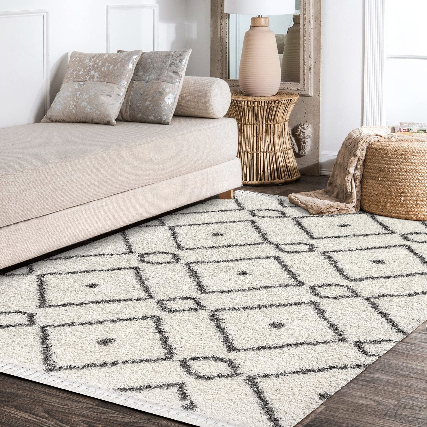 JONATHAN Y Mercer Shag Plush Tassel Diamond Cream/Gray Indoor Area Rug, 3x5, Moroccan, Bohemian, Geometric, Easy-Cleaning for Living Room, Bedroom, Kitchen, Non-Shedding (MCR105B-3)