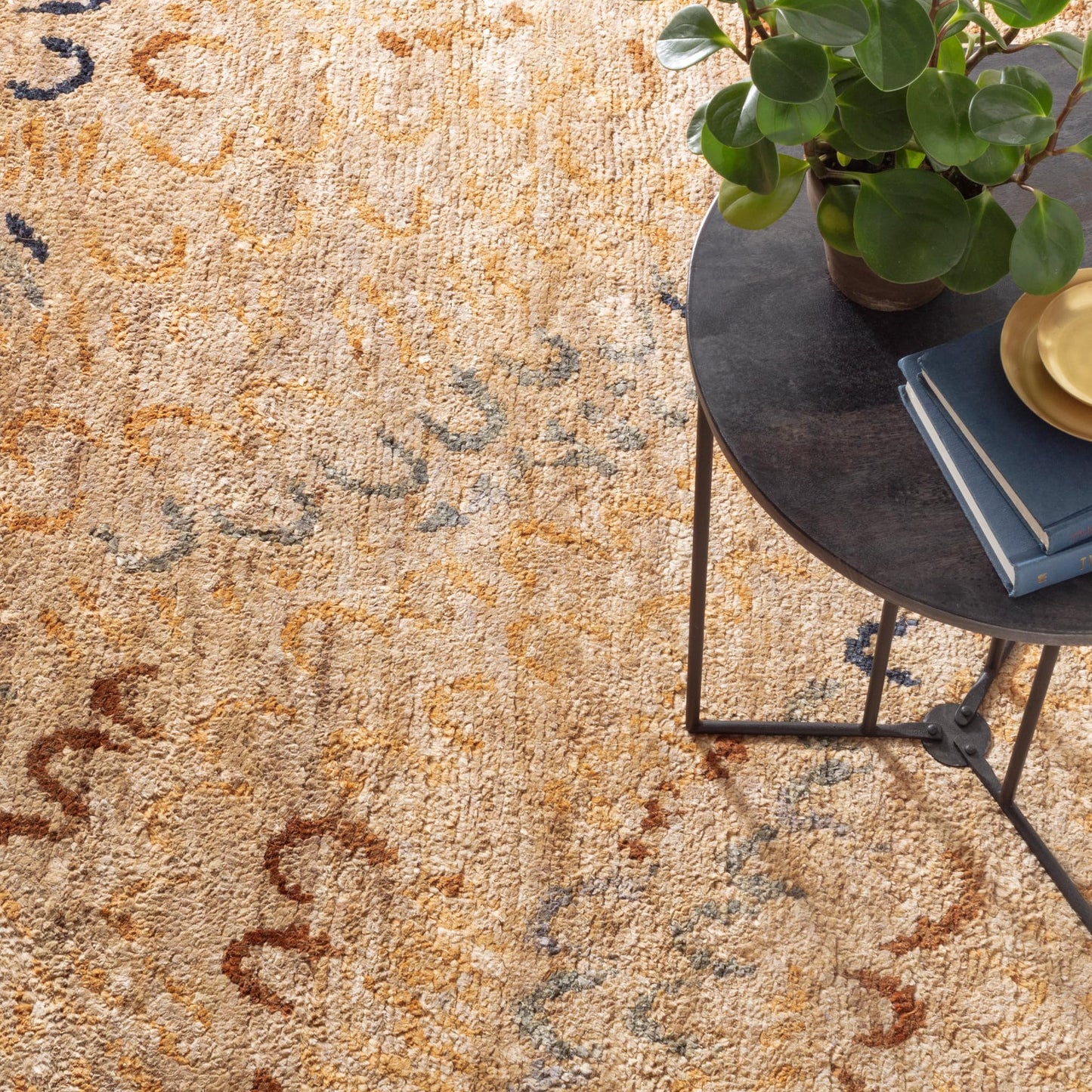 Dash and Albert Horseshoe Neutral Hand Knotted Jute Rug, Runner-2.5 X 8 Feet, Neutral/Blue Geometric Pattern - Premium Luxury Hotel Quality Soft Breathable Hypoallergenic Machine Washable Easy