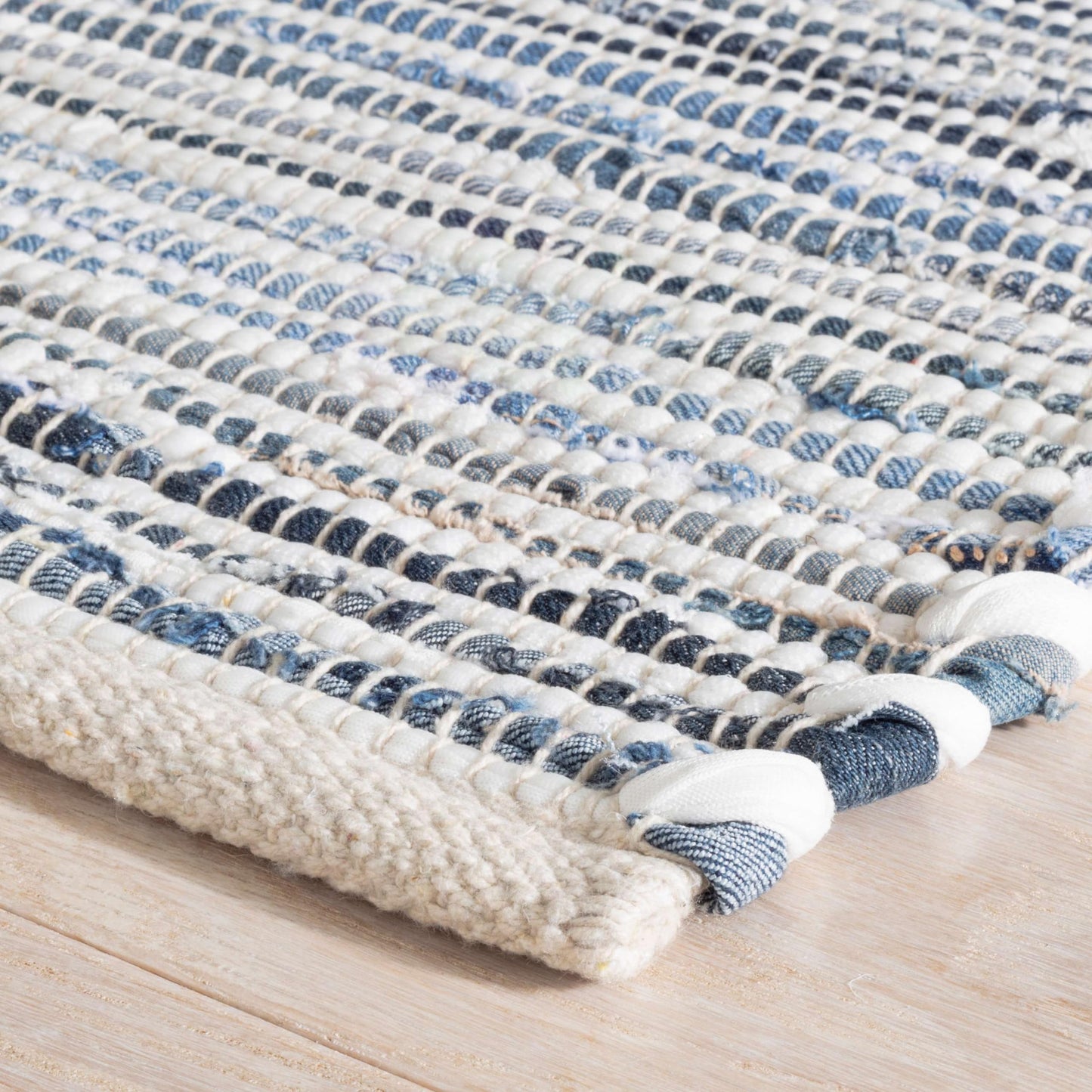 Dash and Albert Denim Rag Ribbed Indoor/Outdoor Area Rug - 2' x 3' Blue/White - Striped Handwoven Accent Rug - Durable, Lightweight, Low to Medium Traffic Areas - Bedrooms, Hallway, Home Offices