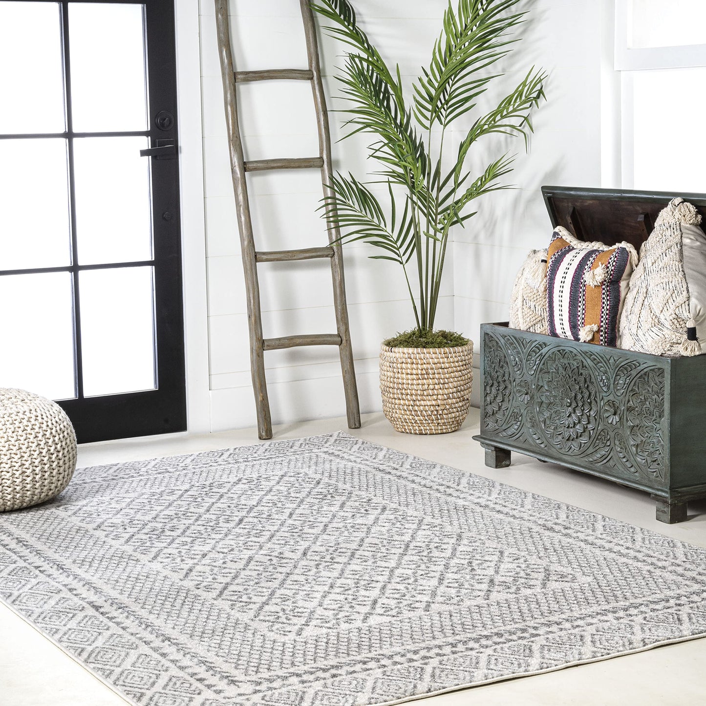 JONATHAN Y Athens Modern Geometric Boho Gray/Cream Indoor Area Rug, 3x5, Moroccan, Farmhouse, Easy-Cleaning for Living Room, Bedroom, Kitchen, Pet Friendly, Non-Shedding (MOH107A-3)