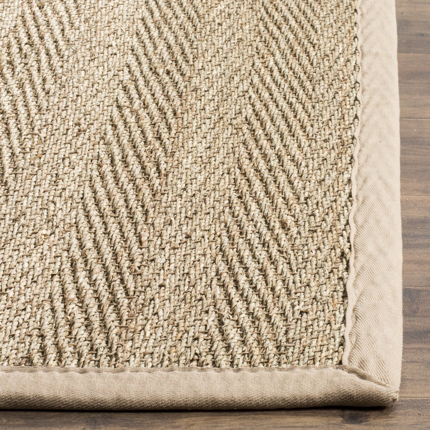 SAFAVIEH Area Rug 6x9 - Natural Fiber Collection - Natural & Beige, Seagrass, Herringbone Pattern with Border (NF115A)
