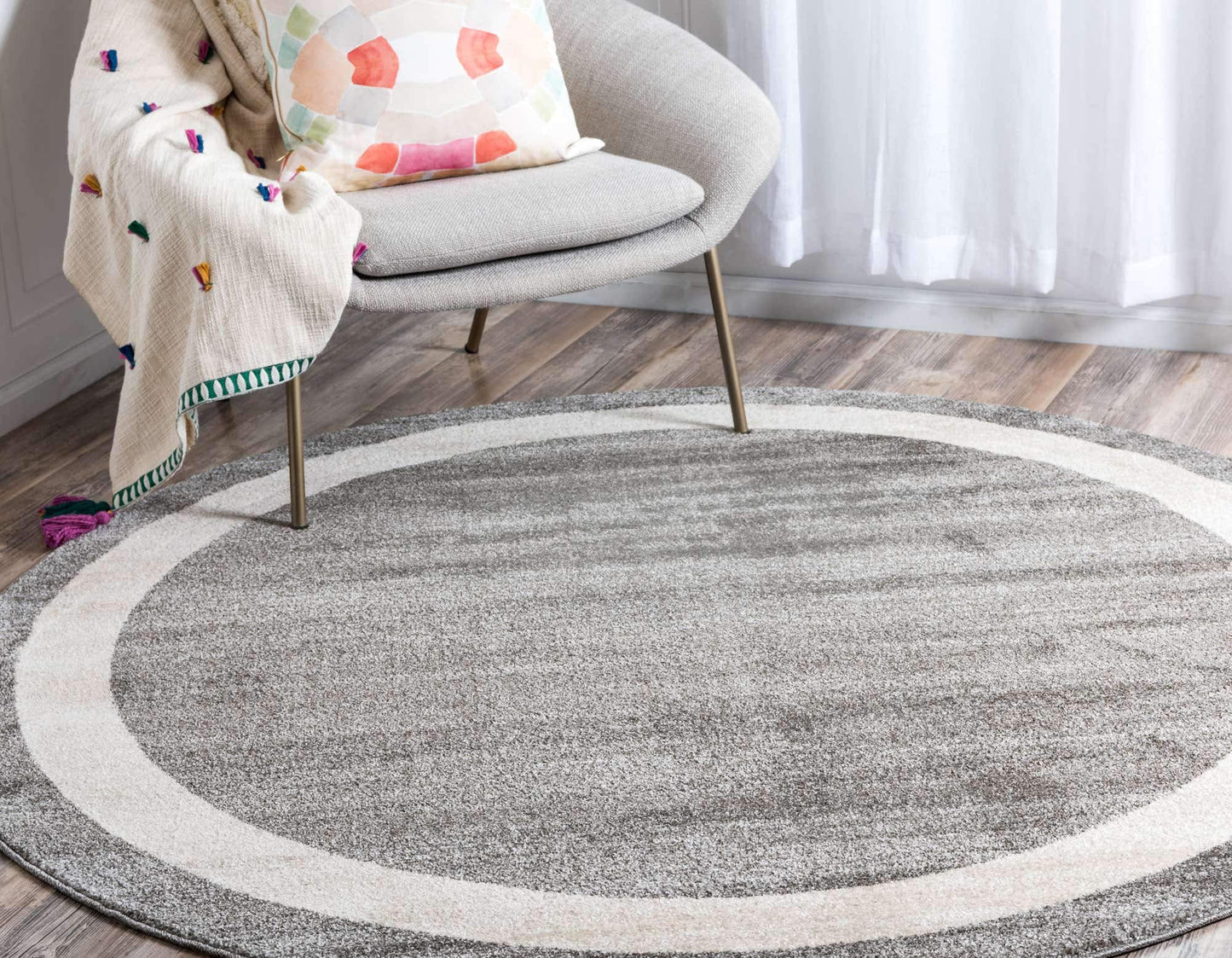 Unique Loom Del Mar Collection Area Rug - Maria (6' 1" Round, Gray/ Ivory)