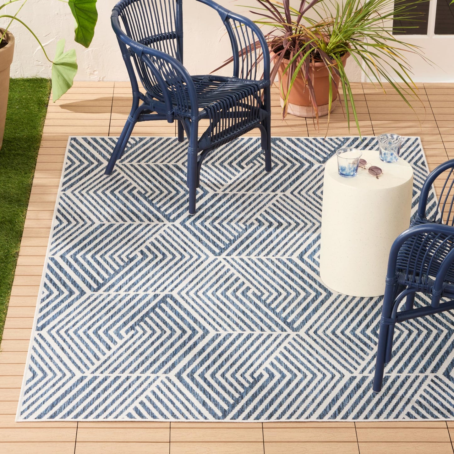 Nicole Miller New York Patio Country Ombre Geo Indoor Outdoor Area Rug, UV Fade Resistant, Low Pile, Navy Blue/Cream, 7'9"x10'2"