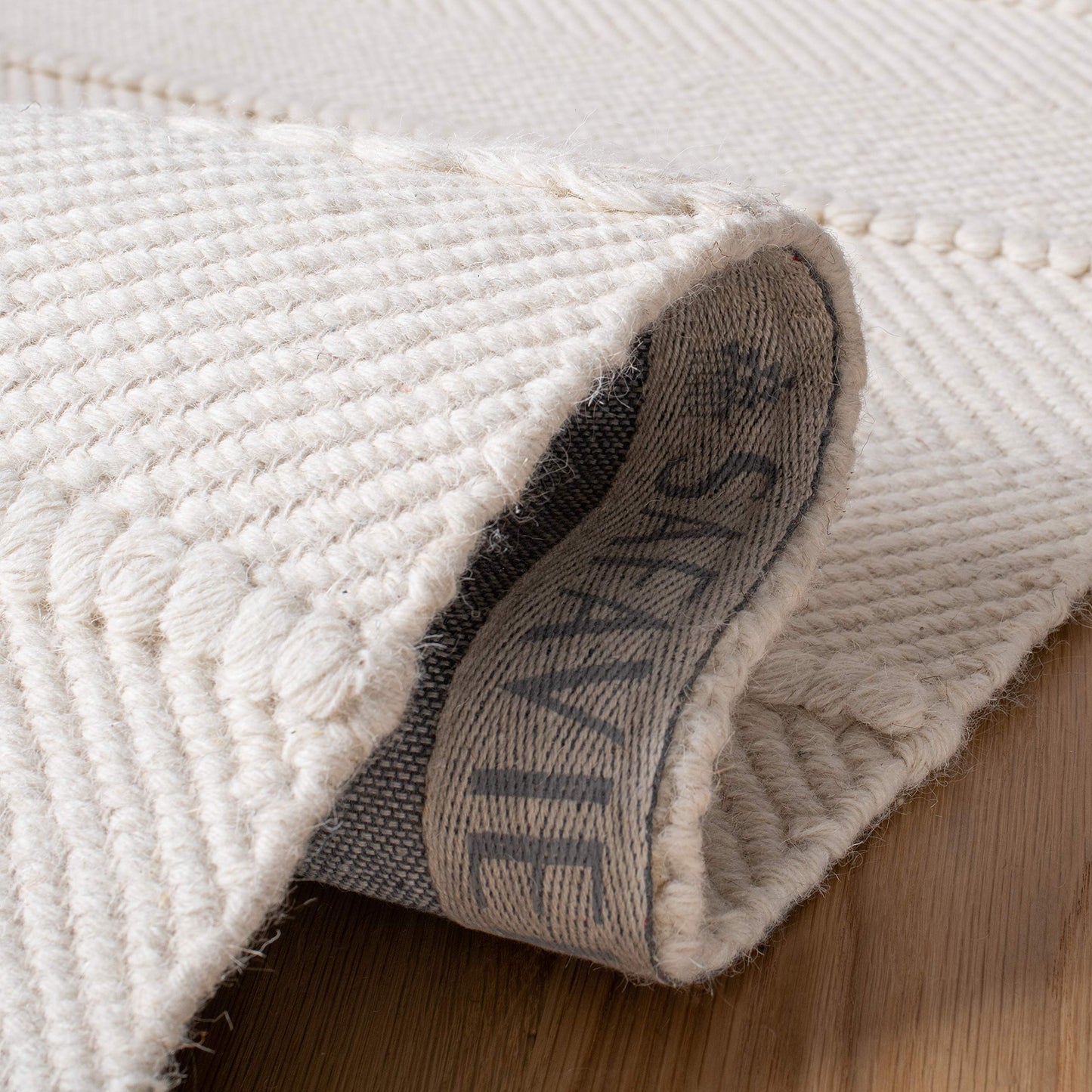 SAFAVIEH Natura Collection Area Rug - 8' x 10', Natural, Handmade Wool, Ideal for High Traffic Areas in Living Room, Bedroom (NAT215A)