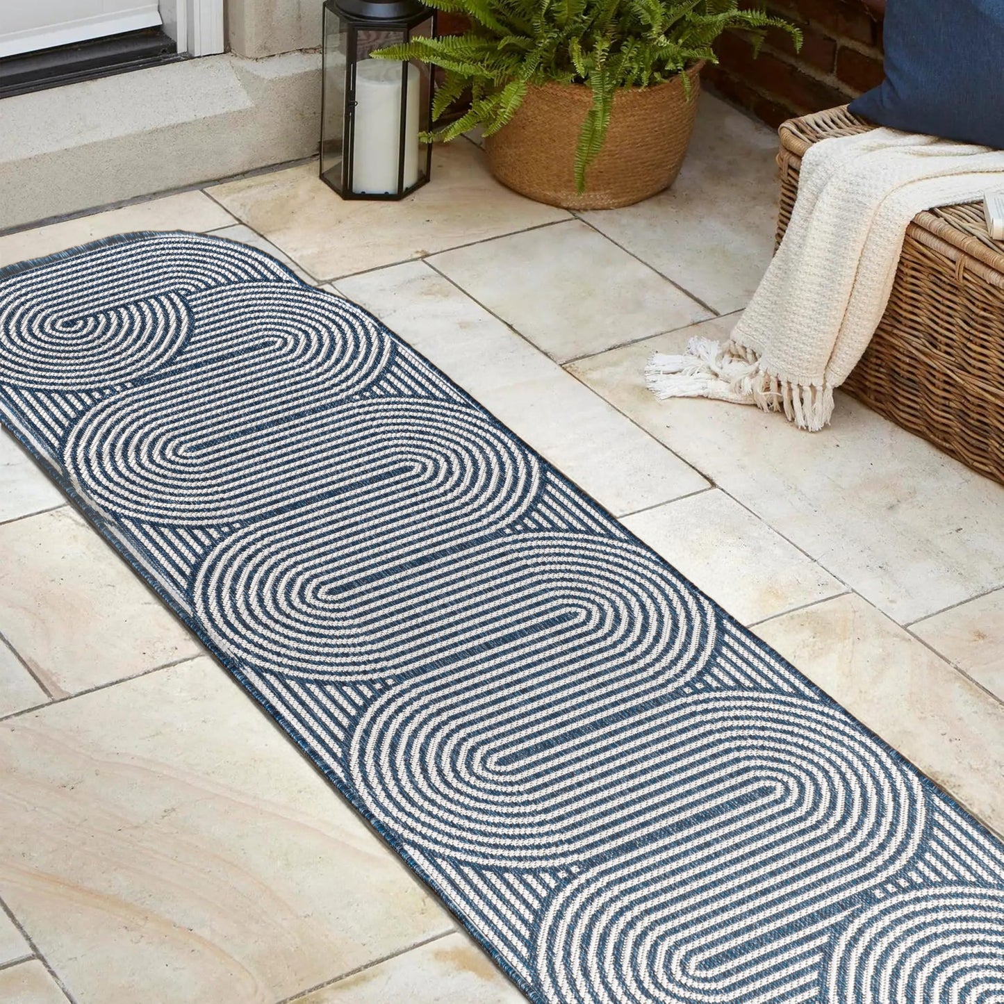 JONATHAN Y Geometric Arch Stripe Indoor Outdoor Runner Rug 2X8 Cream/Navy, Margot Modern for Backyard, Patio, Porch, Easy-Cleaning, High Traffic, Pet-Friendly, Non-Shedding (SHP201C-28)