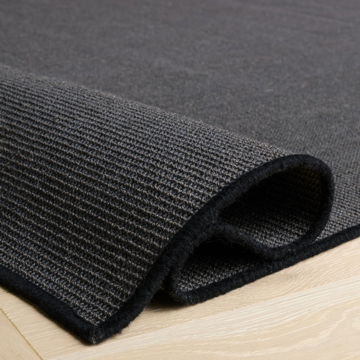 SAFAVIEH Area Rug 4x6 - Natural Fiber Collection - Charcoal & Charcoal, Sisal, Ideal for Living Room, Bedroom, Dining Space (NFPS441D)