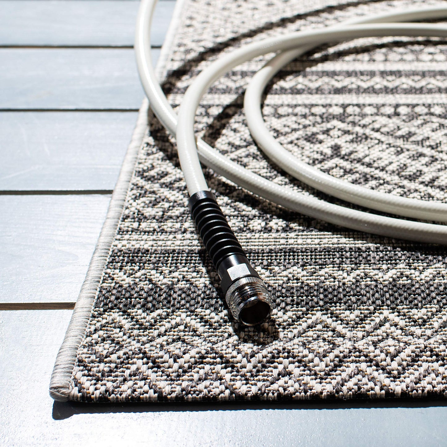 SAFAVIEH Washable Rug Outdoor Courtyard Collection - 2'3" x 6'7" Runner, Black & Grey, Non-Shedding & Easy Cleaning, Ideal for Patio, Entryway, Mudroom, Hallway, Kitchen (CY8168-37621)
