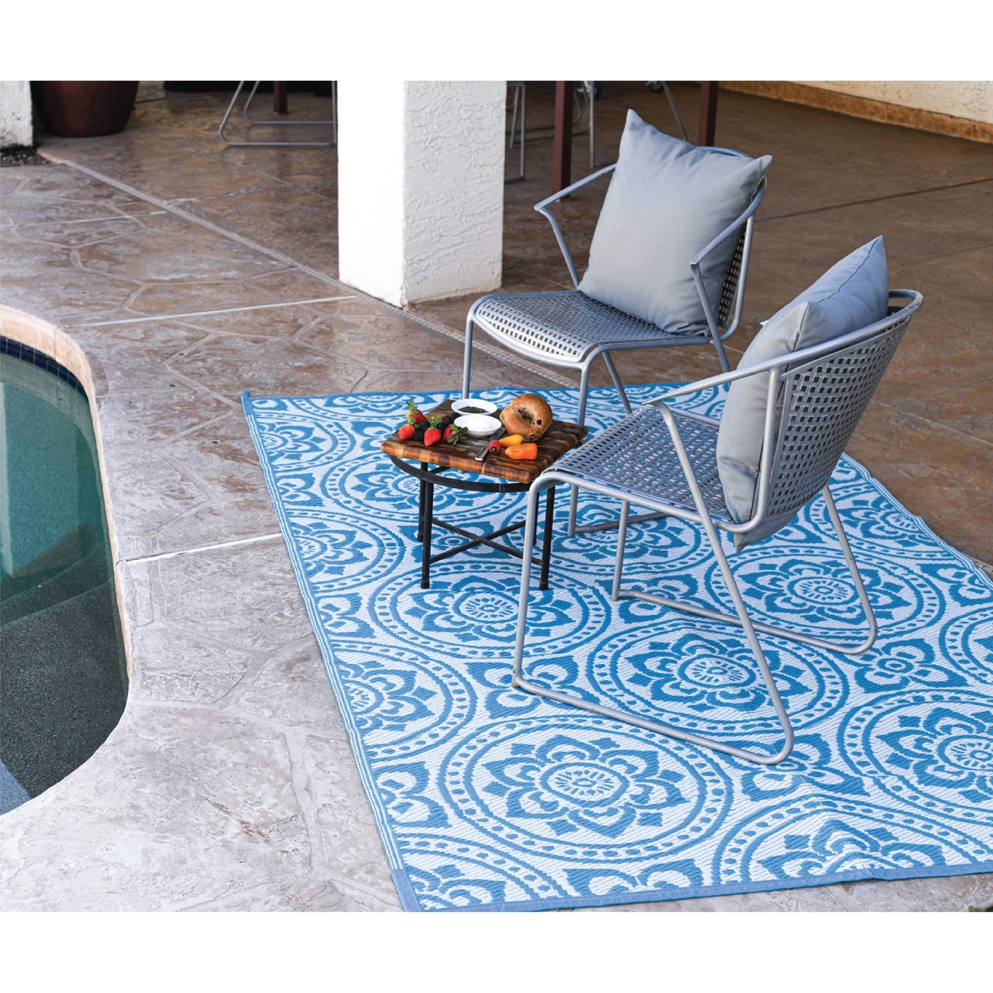 Stylish Camping 255083 5-feet by 8-feet Reversible Mat, Plastic Straw Rug, Large Floor Mat for Outdoors, RV, Patio, Backyard, Picnic, Beach, Camping - Leaf Mat (Turquoise/White)
