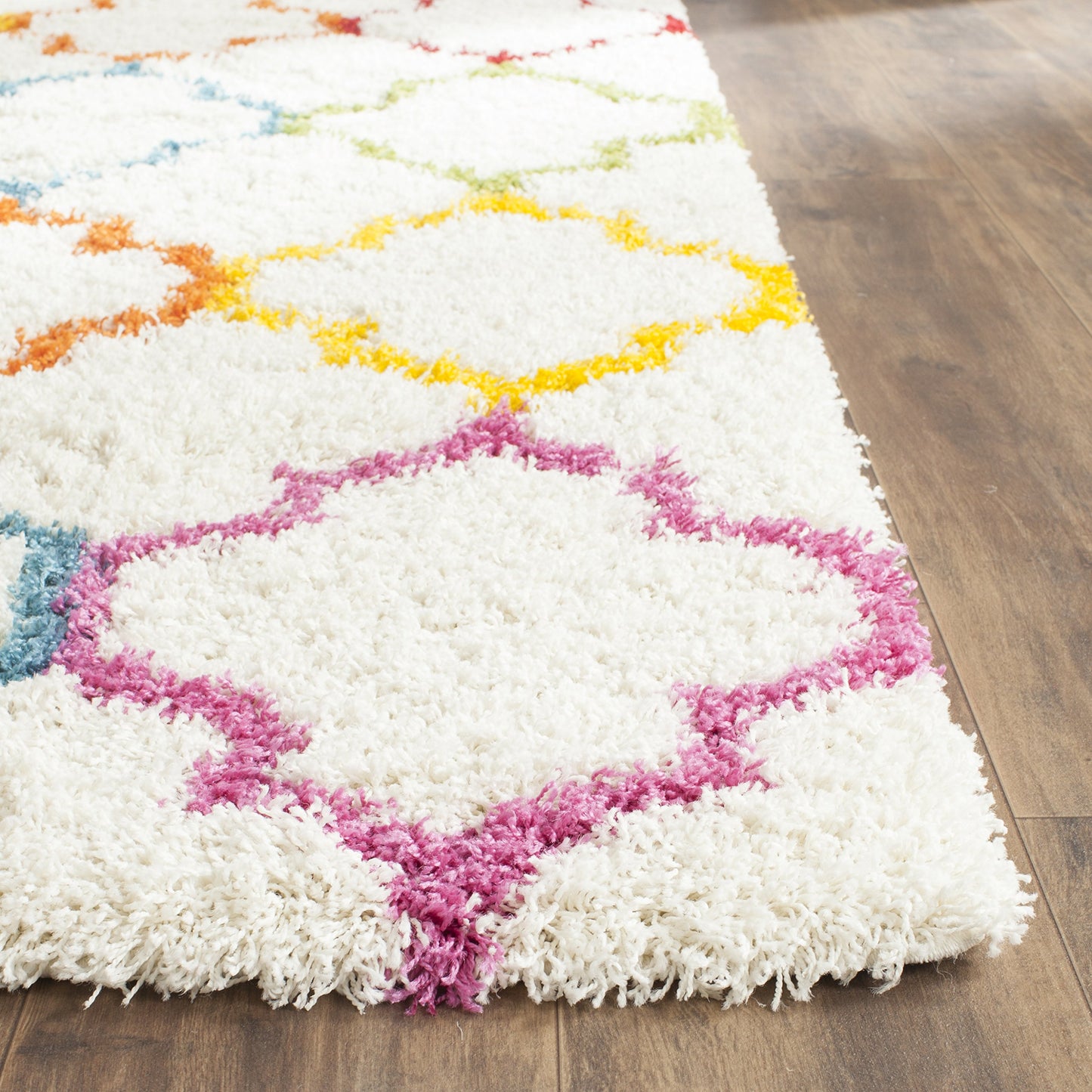 SAFAVIEH Kids Shag Collection Accent Rug - 3' x 5', Ivory & Multi, Rainbow Trellis Design, Non-Shedding & Easy Care, 2-inch Thick Ideal for High Traffic Areas in Foyer, Living Room, Bedroom (SGK569A)
