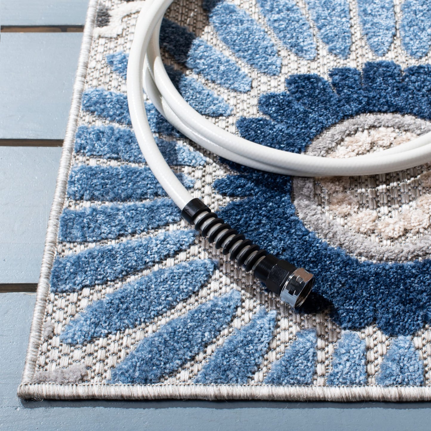 SAFAVIEH Washable Rug Outdoor Cabana Collection - 5'3" Square, Grey & Blue, Non-Shedding & Easy to Clean, Ideal for Patio, Backyard, Mudroom (CBN382G)