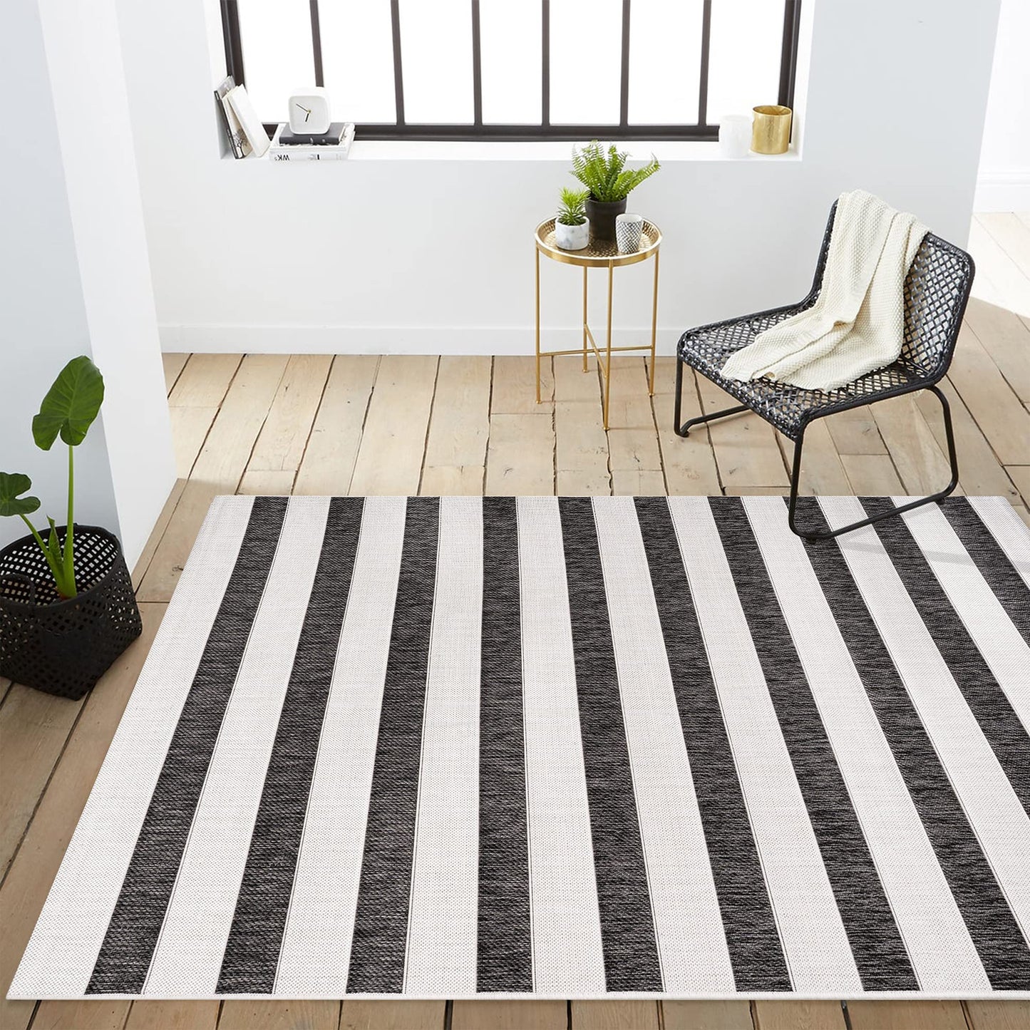 JONATHAN Y Wide Stripe Indoor Outdoor Area Rug 8X10 Black/Cream, Aveiro for Backyard, Patio, Porch, Easy-Cleaning, High Traffic, Pet-Friendly, Non-Shedding (SMB112B-8)