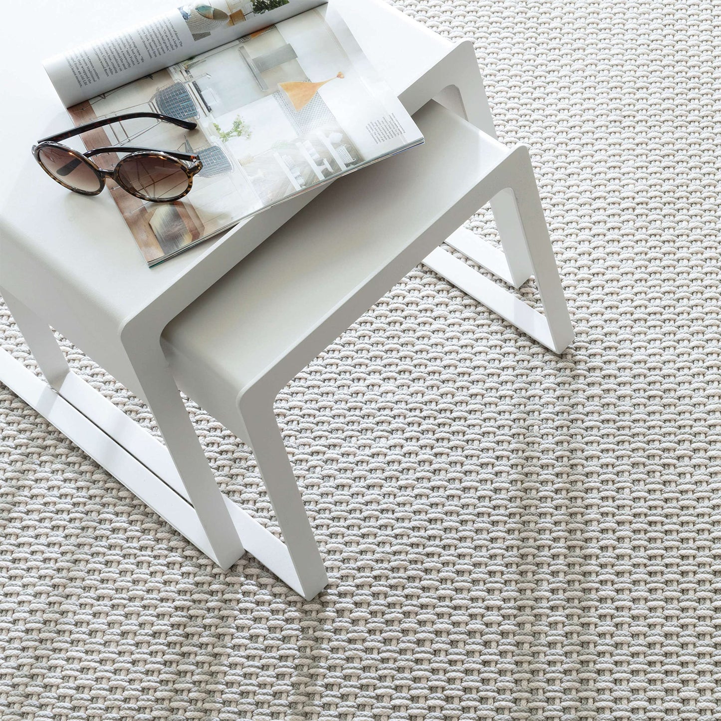 Dash and Albert Two-Tone Rope Indoor/Outdoor Area Rug - 2' x 3' Platinum & Ivory Graphic Handwoven Washable Accent Rug - Durable, Fade Resistant, High Traffic
