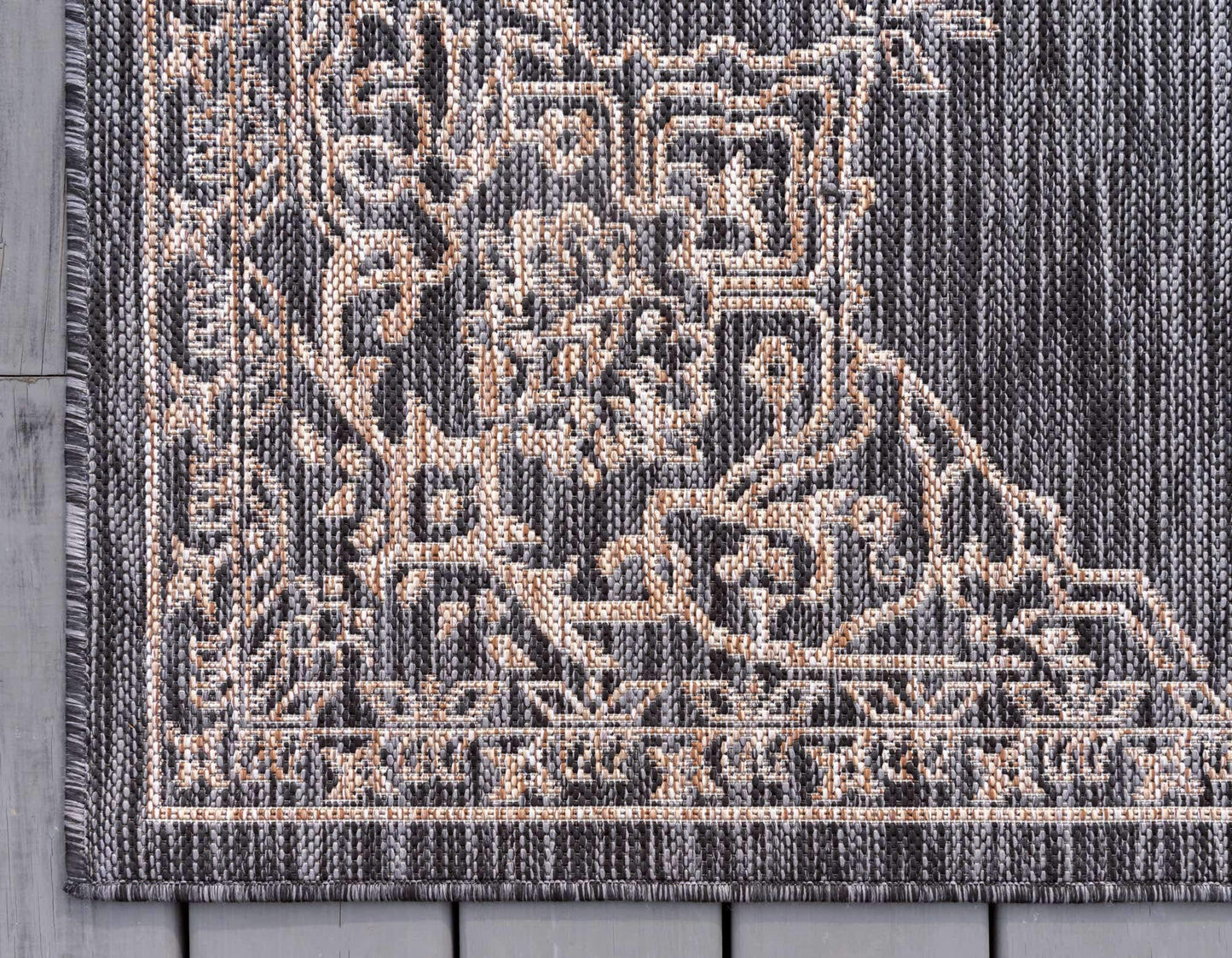 Unique Loom Outdoor Traditional Collection Area Rug - Antique (9' x 12' Rectangle, Charcoal Gray/ Natural)