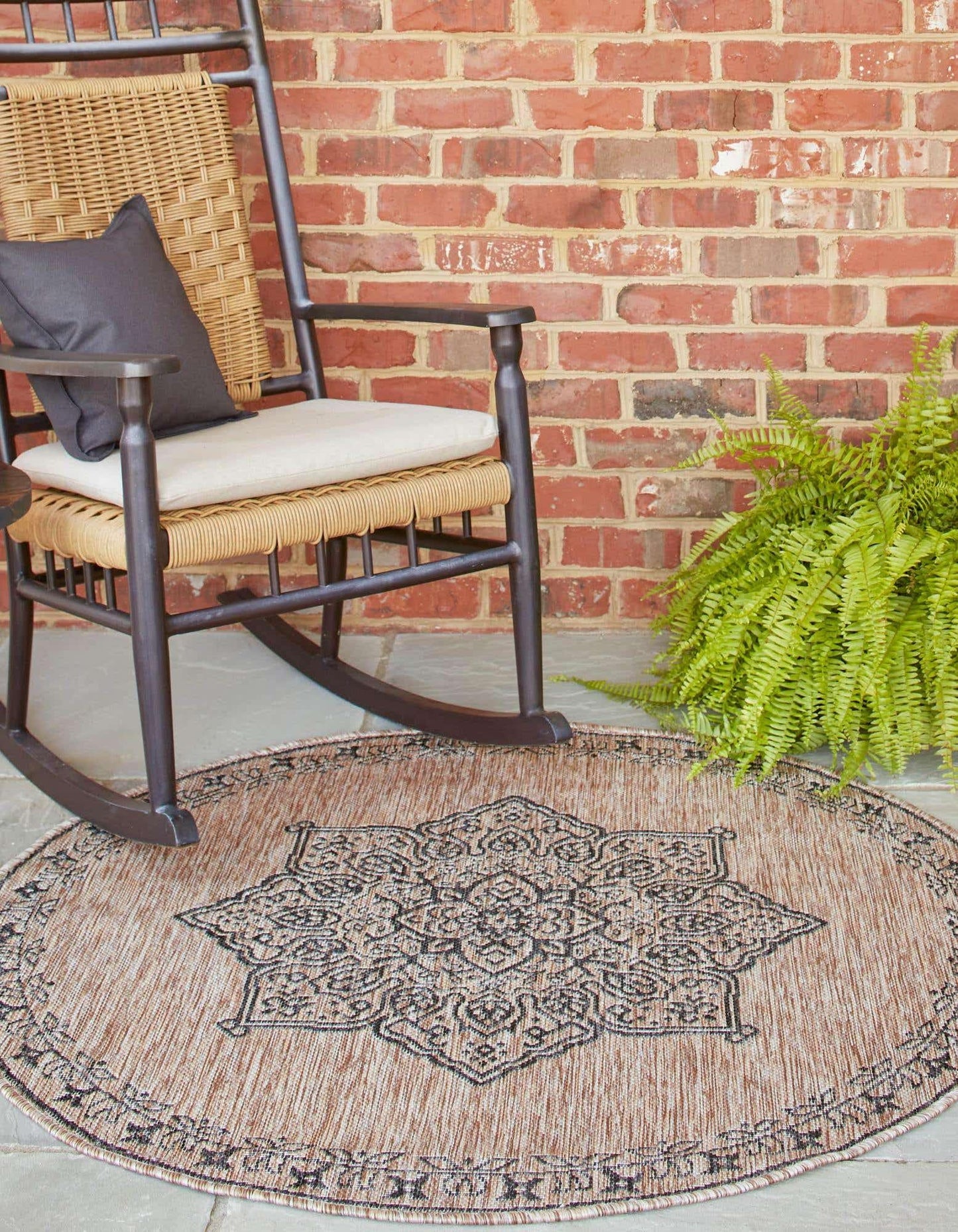 Unique Loom Outdoor Traditional Collection Area Rug - Antique (10' Round Beige/Black)