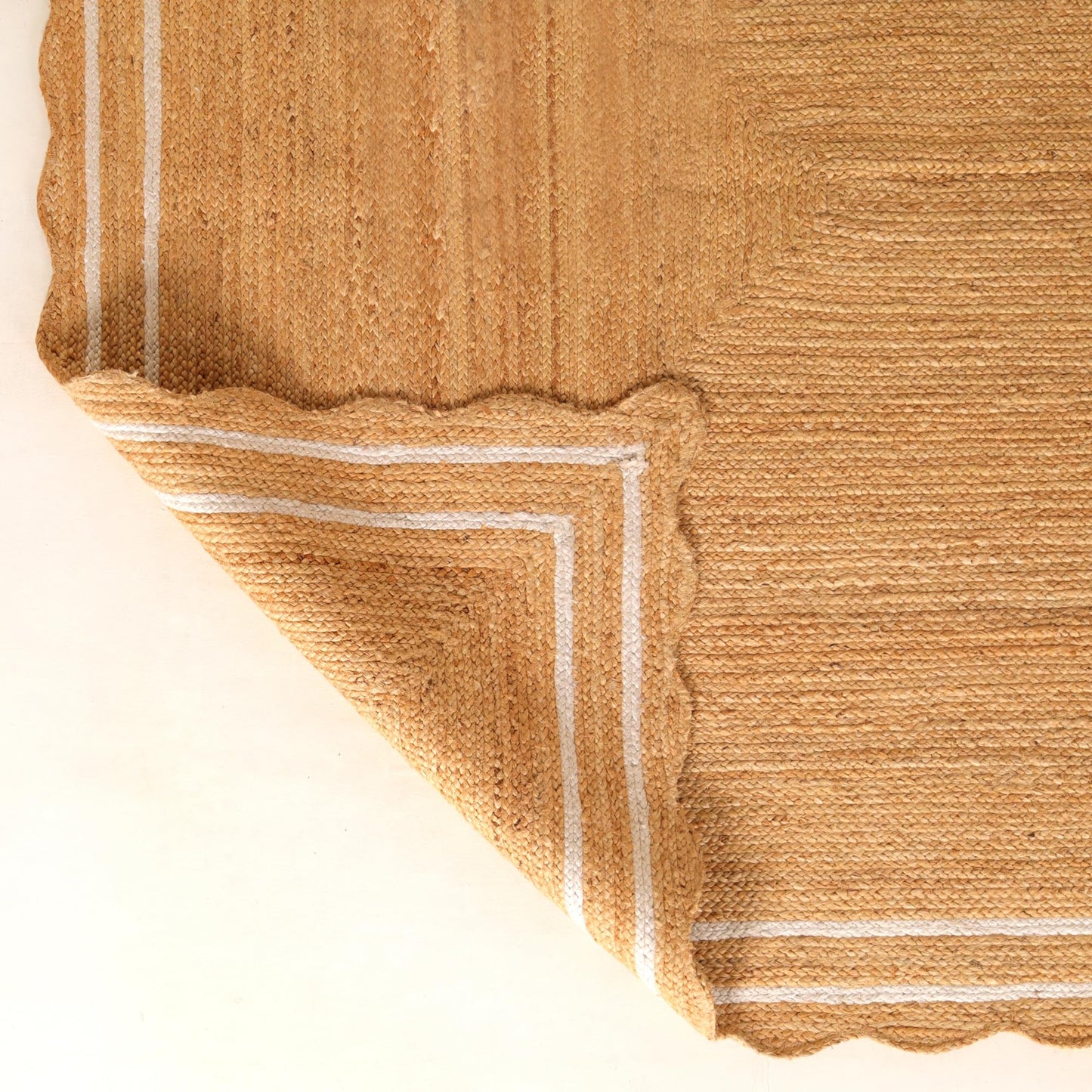 VEVARA HOMES Natural Wave Jute Area Rug – Extra Large Handwoven Braided Rug for Living Room & Dining Room, 8x10 Feet