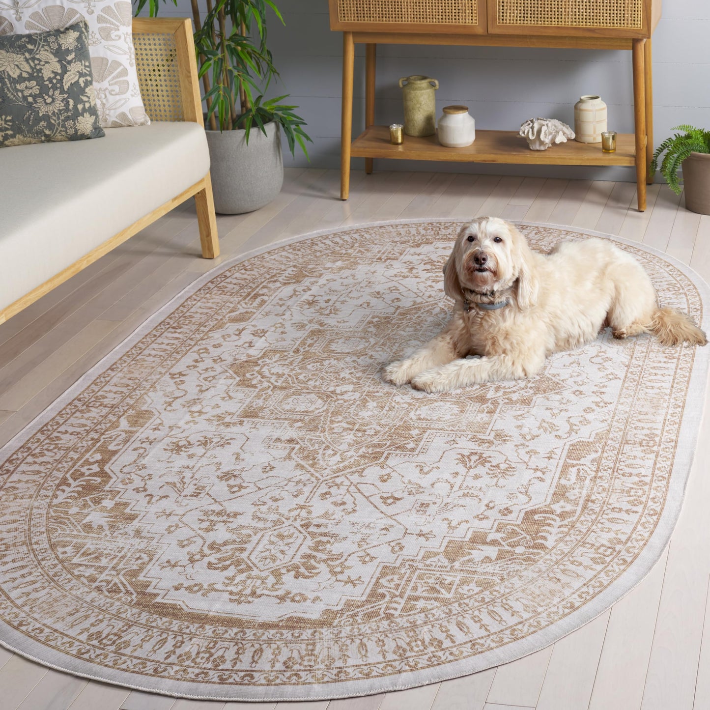 SAFAVIEH Washable Rug Arizona Collection - 5' x 8' Oval, Beige & Gold, Slip Resistant & Easy to Clean, Ideal for Living Room, Bedroom, Home Office, Dining Space (ARZ127B)