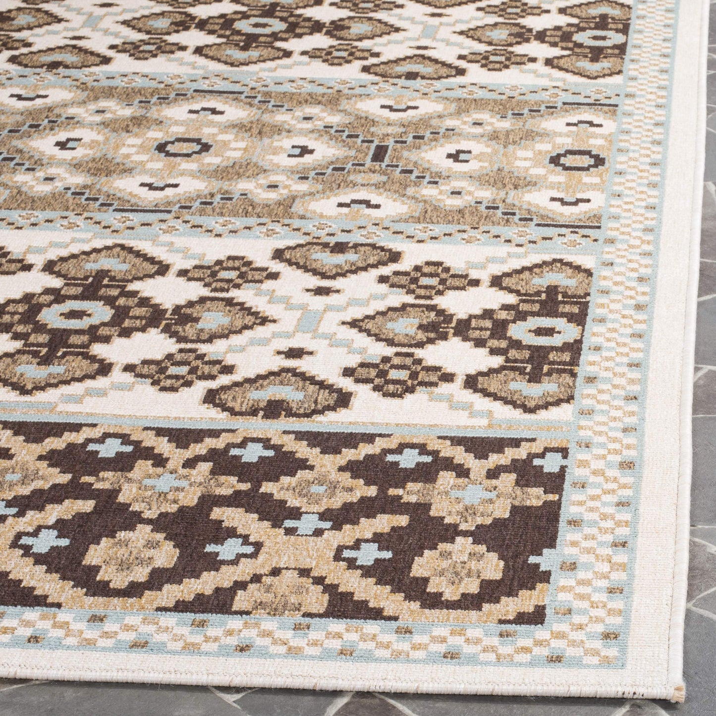 SAFAVIEH Washable Rug Outdoor Veranda Collection - 2' x 3'7", Red & Chocolate, Non-Shedding & Easy to Clean, Ideal for Entryway, Patio, Kitchen, Mudroom, Front Door (VER093-0332)