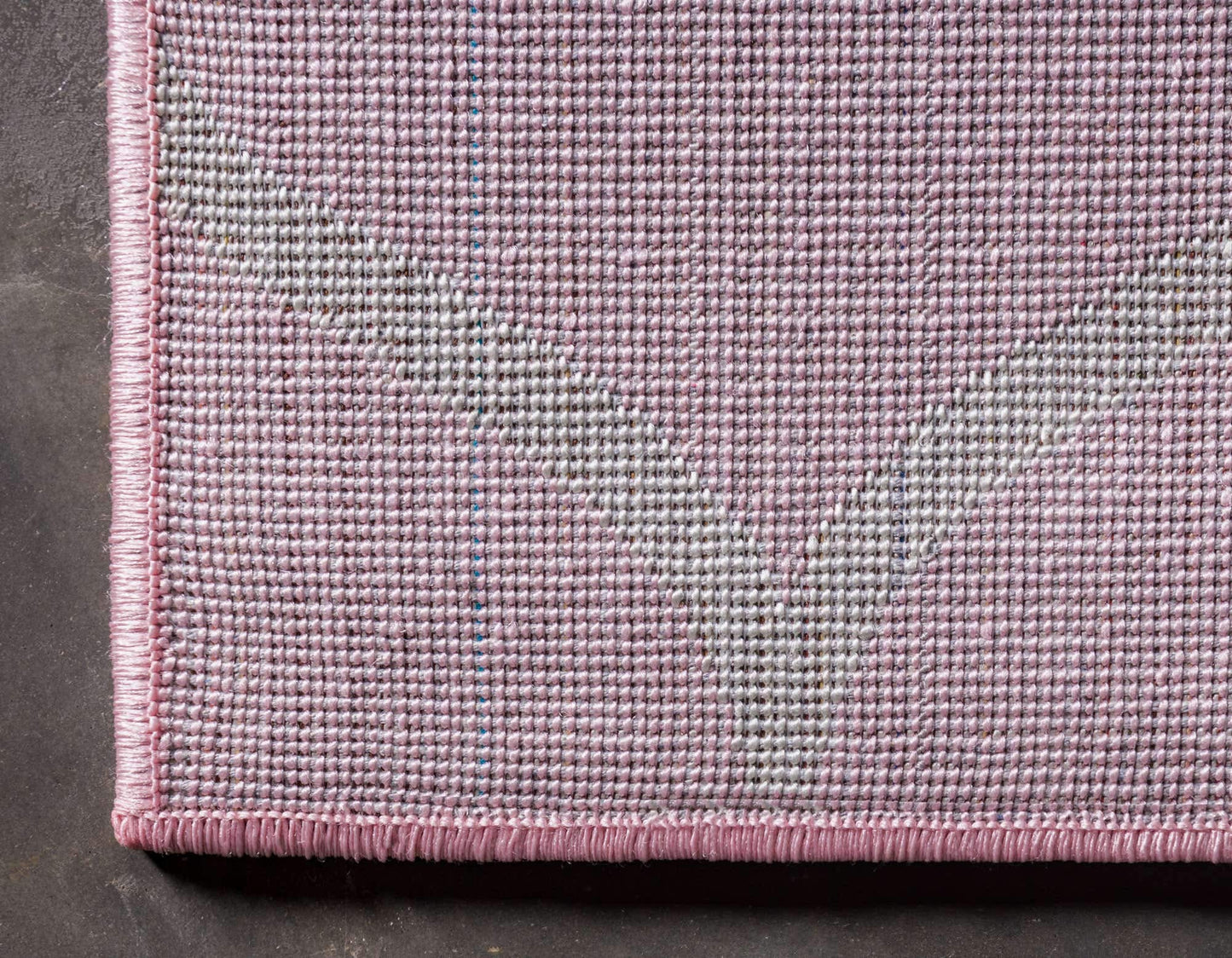 Unique Loom Trellis Frieze Collection Area Rug - Rounded (4' 1" x 6' 1", Light Pink/ Ivory)