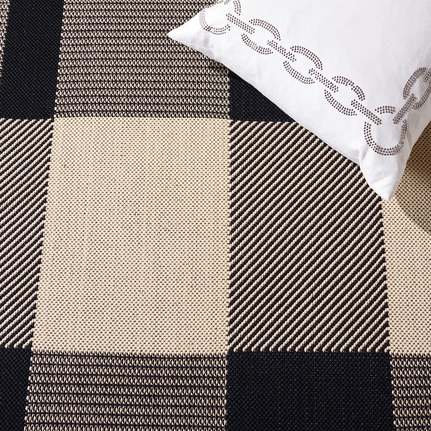 SAFAVIEH Washable Rug Outdoor Courtyard Collection - 9' x 12', Black & Bone, Plaid Pattern, Non-Shedding & Easy Cleaning, Ideal for Patio, Backyard, Mudroom (CY6201-216)