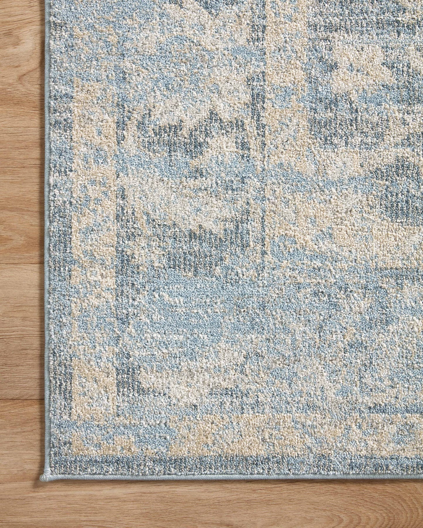 Loloi Odette Collection ODT-03 Sky/Beige 6'-7" x 9'-6" Area Rug