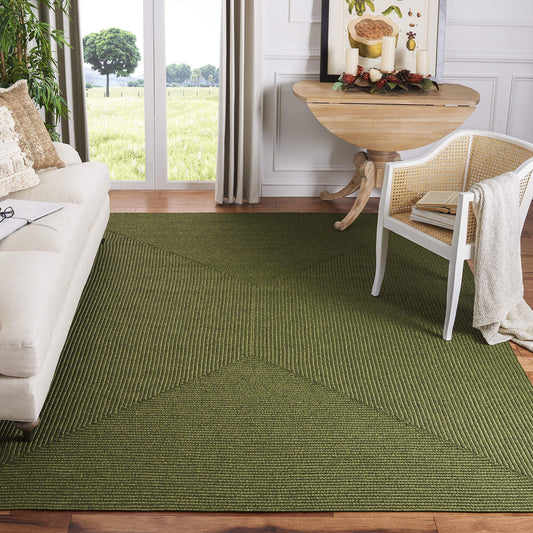 SAFAVIEH Washable Rug Outdoor Braided Collection - 4' Square, Green, Handmade & Reversible, Non-Shedding & Easy to Clean, Ideal for Patio, Backyard, Mudroom (BRD315A)