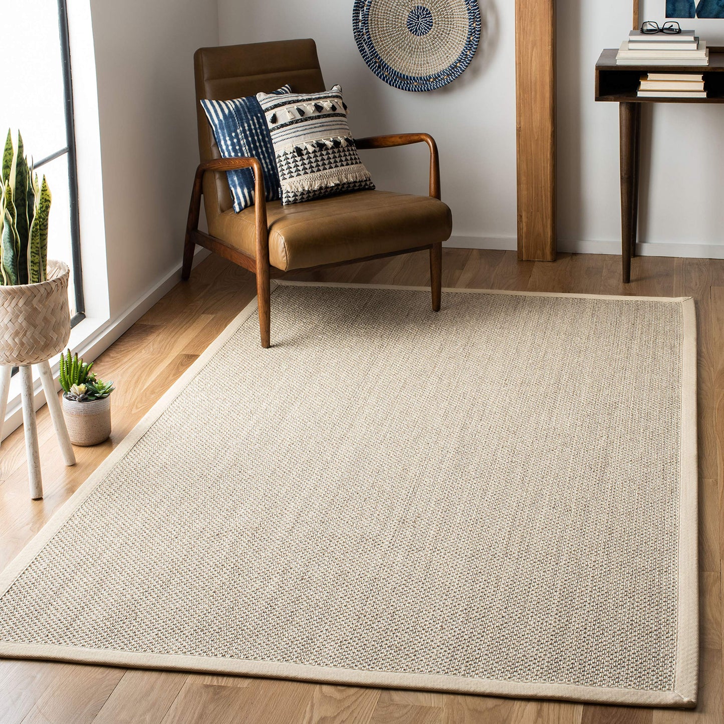 SAFAVIEH Area Rug 5x8 - Natural Fiber Collection - Marble & Beige, Sisal, Woven Design with Border (NF143C)