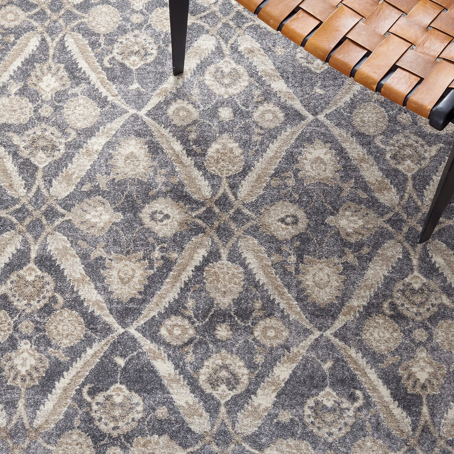 SAFAVIEH Sofia Collection Accent Rug - 4' x 5'7", Dark Grey & Beige, Tribal Distressed Oriental Design, Non-Shedding & Easy Care, Ideal for High Traffic Areas in Foyer, Living Room, Bedroom (SOF378F)