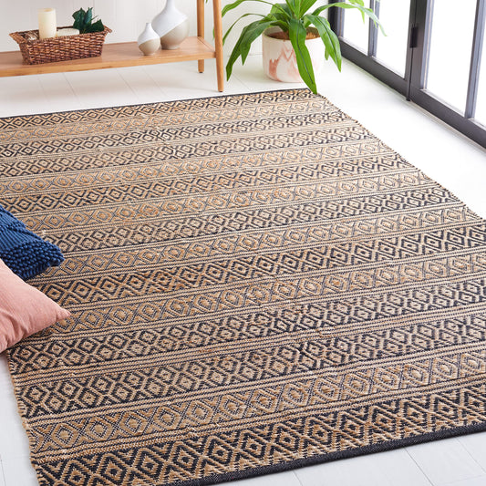 SAFAVIEH Natural Fiber Collection Area Rug - 5' x 8', Black & Natural, Flat Weave Farmhouse Geometric Jute Design, Ideal for High Traffic Areas in Living Room, Bedroom (NF379Z)