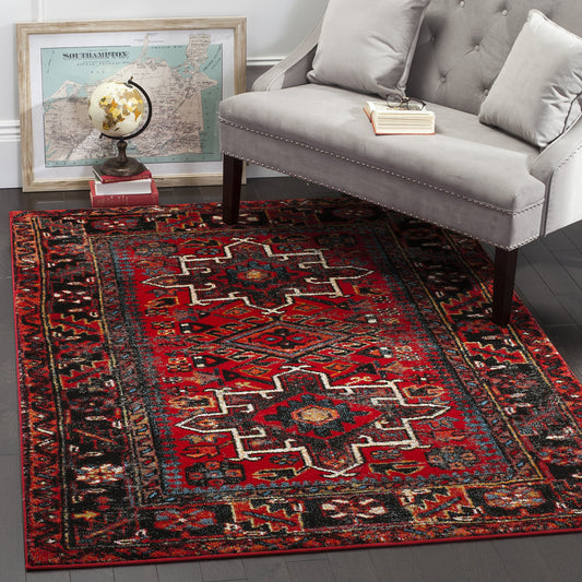SAFAVIEH Vintage Hamadan Collection Area Rug - 4' Square, Red & Multi, Traditional Persian Design, Non-Shedding & Easy to Clean, Ideal for Living Room, Bedroom, Dining Space (VTH211A)