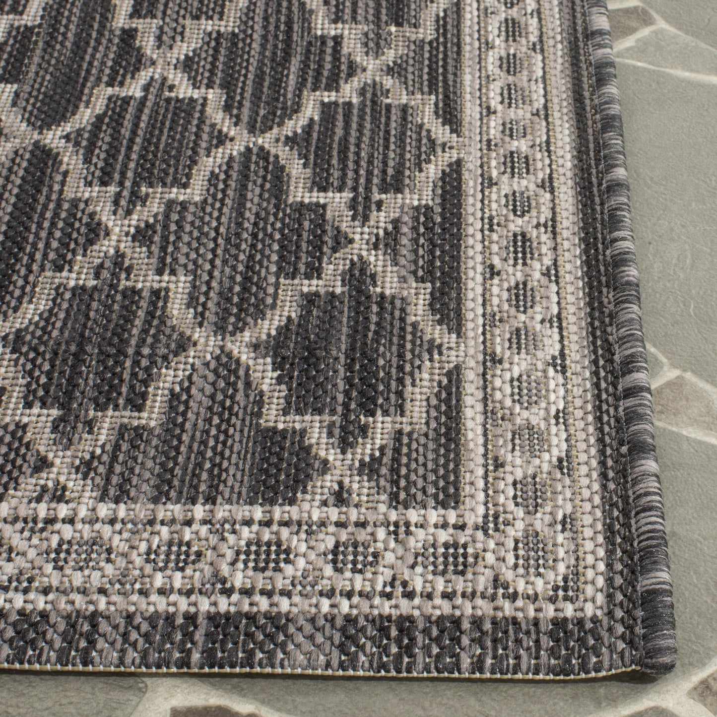 SAFAVIEH Courtyard Collection 27.6" x 96" Black/Beige CY8871 Indoor/ Outdoor Waterproof Easy Cleaning Patio Backyard Mudroom Runner Rug