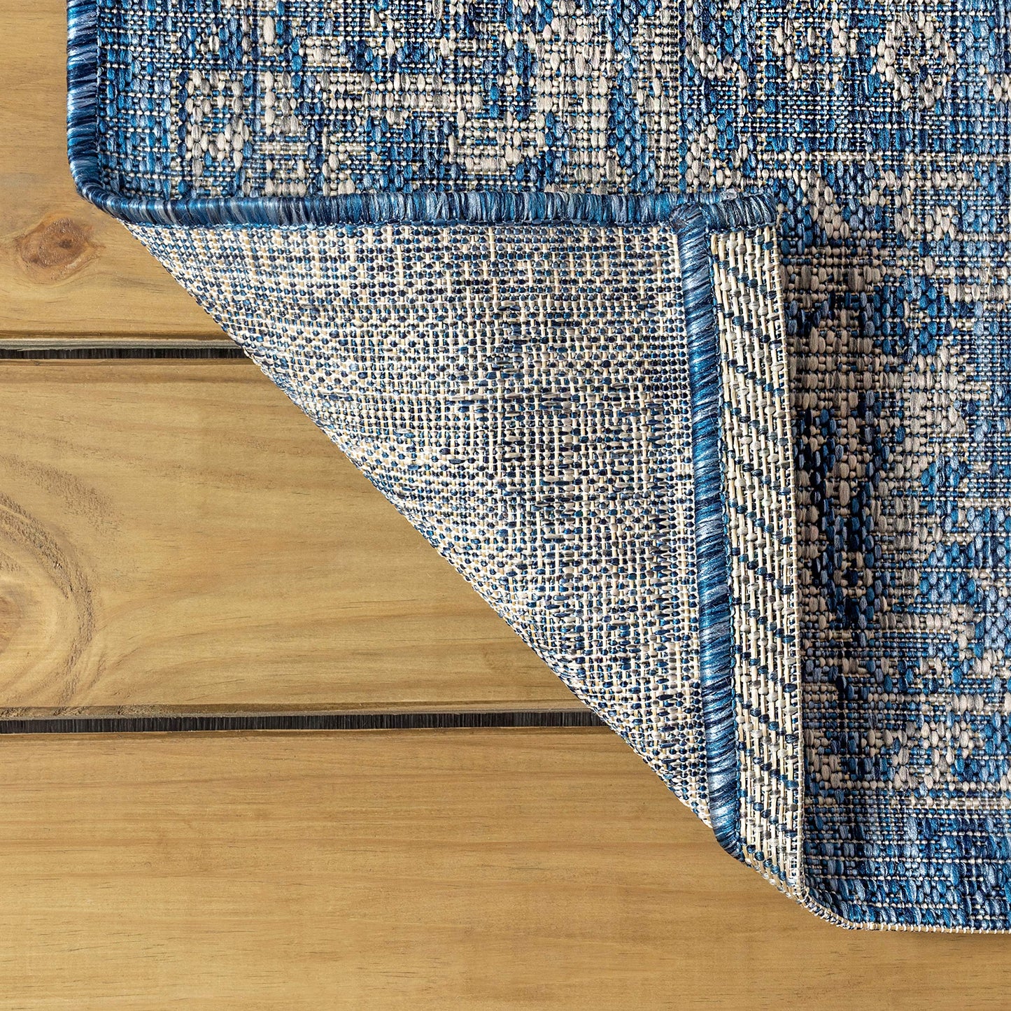 JONATHAN Y Weave Floral Indoor Outdoor Runner Rug 2X8 Navy/Gray, Tela Bohemian Textured for Backyard, Patio, Porch, Easy-Cleaning, High Traffic, Pet-Friendly, Non-Shedding (SMB100B-28)