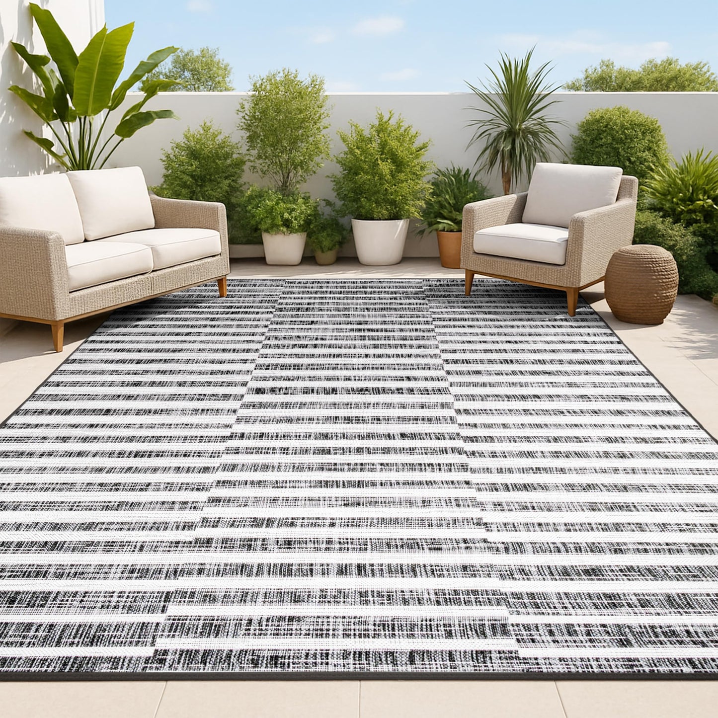 JONATHAN Y Offset Stripe Indoor Outdoor Area Rug 4X6 Black/Ivory, Sukie Modern for Backyard, Patio, Porch, Easy-Cleaning, High Traffic, Pet-Friendly, Non-Shedding (SMB133F-4)
